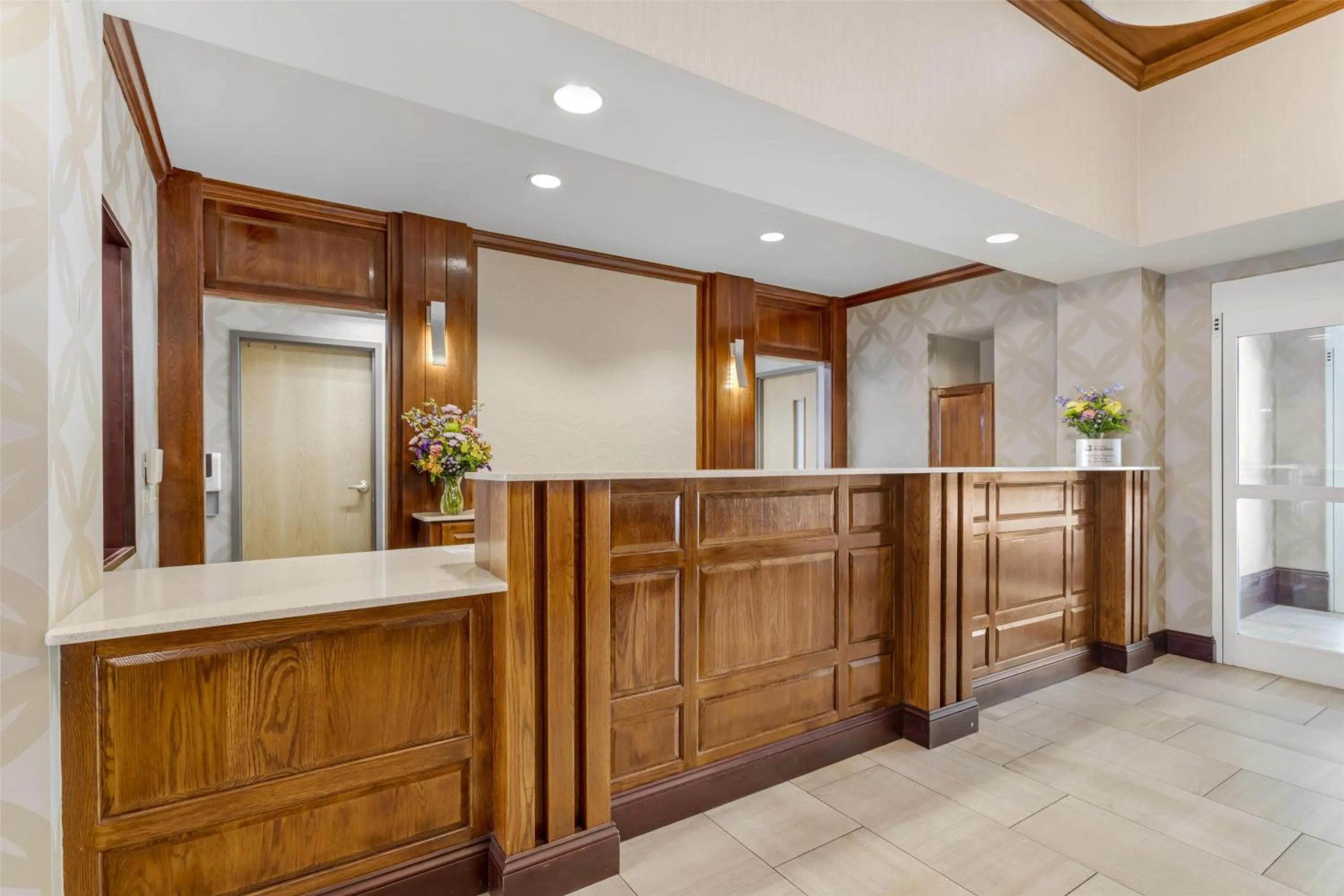 Lobby or reception in Best Western Plus River Escape Sylva / Dillsboro