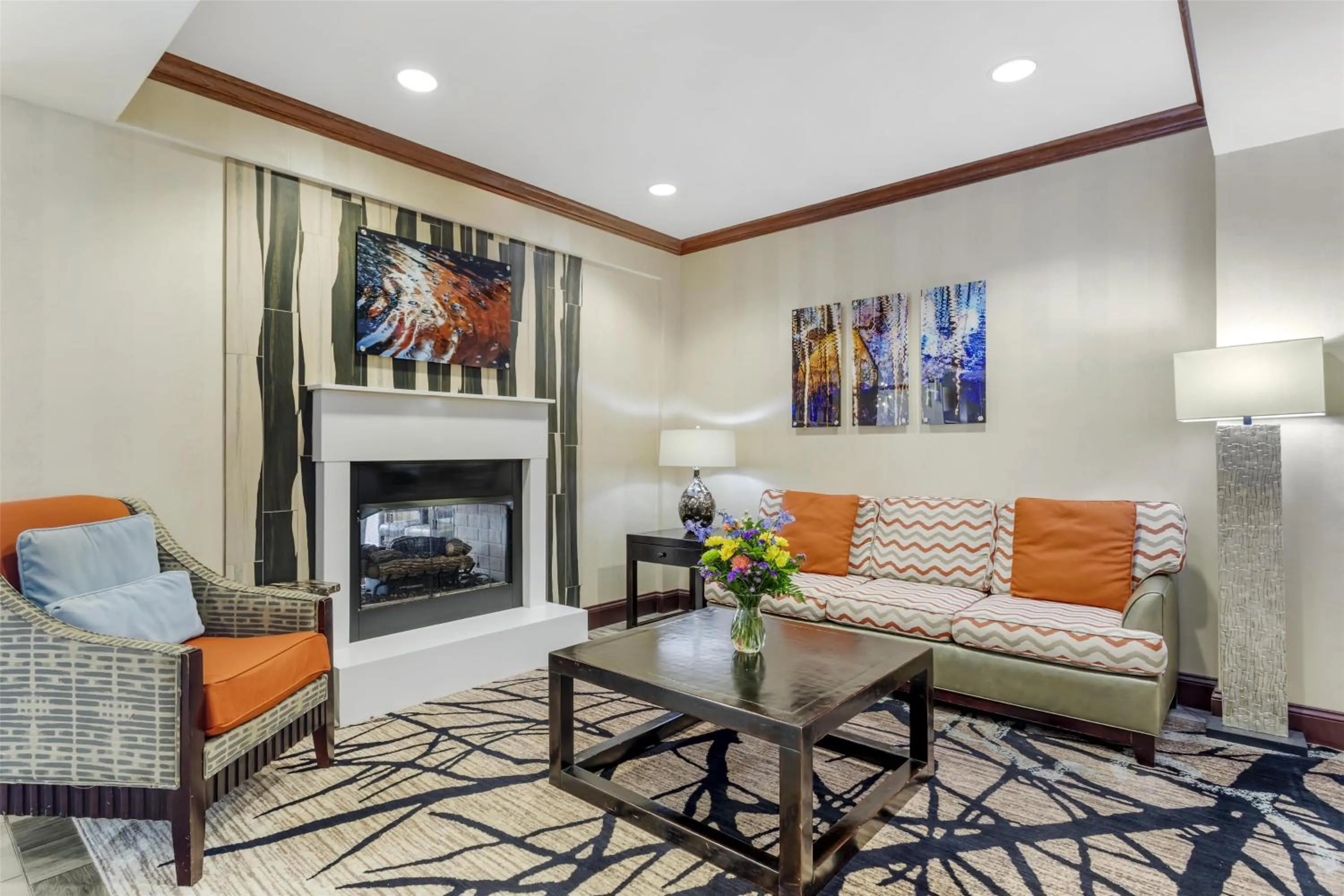 Lobby or reception in Best Western Plus River Escape Sylva / Dillsboro