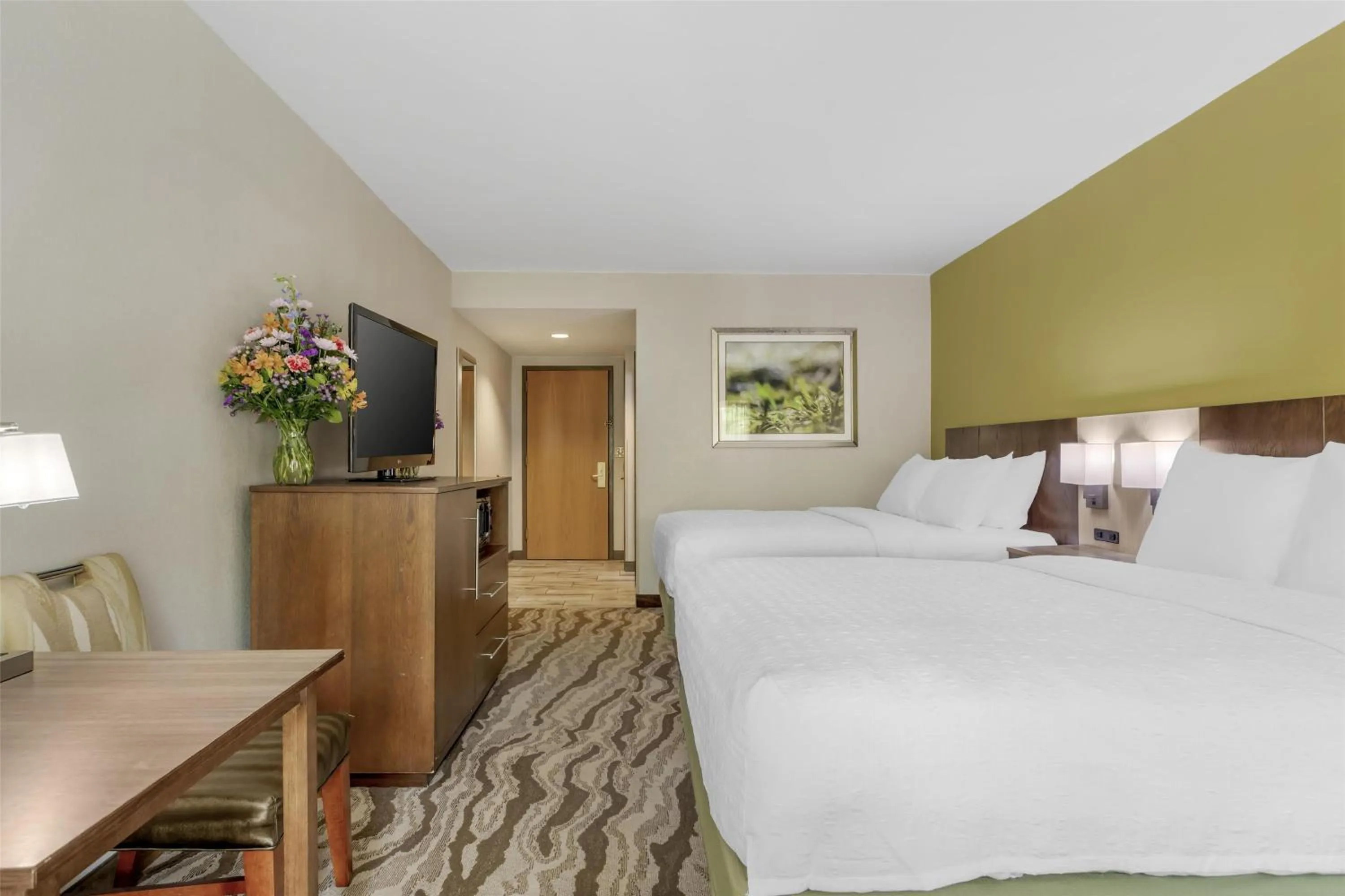 Bedroom, Bed in Best Western Plus River Escape Sylva / Dillsboro