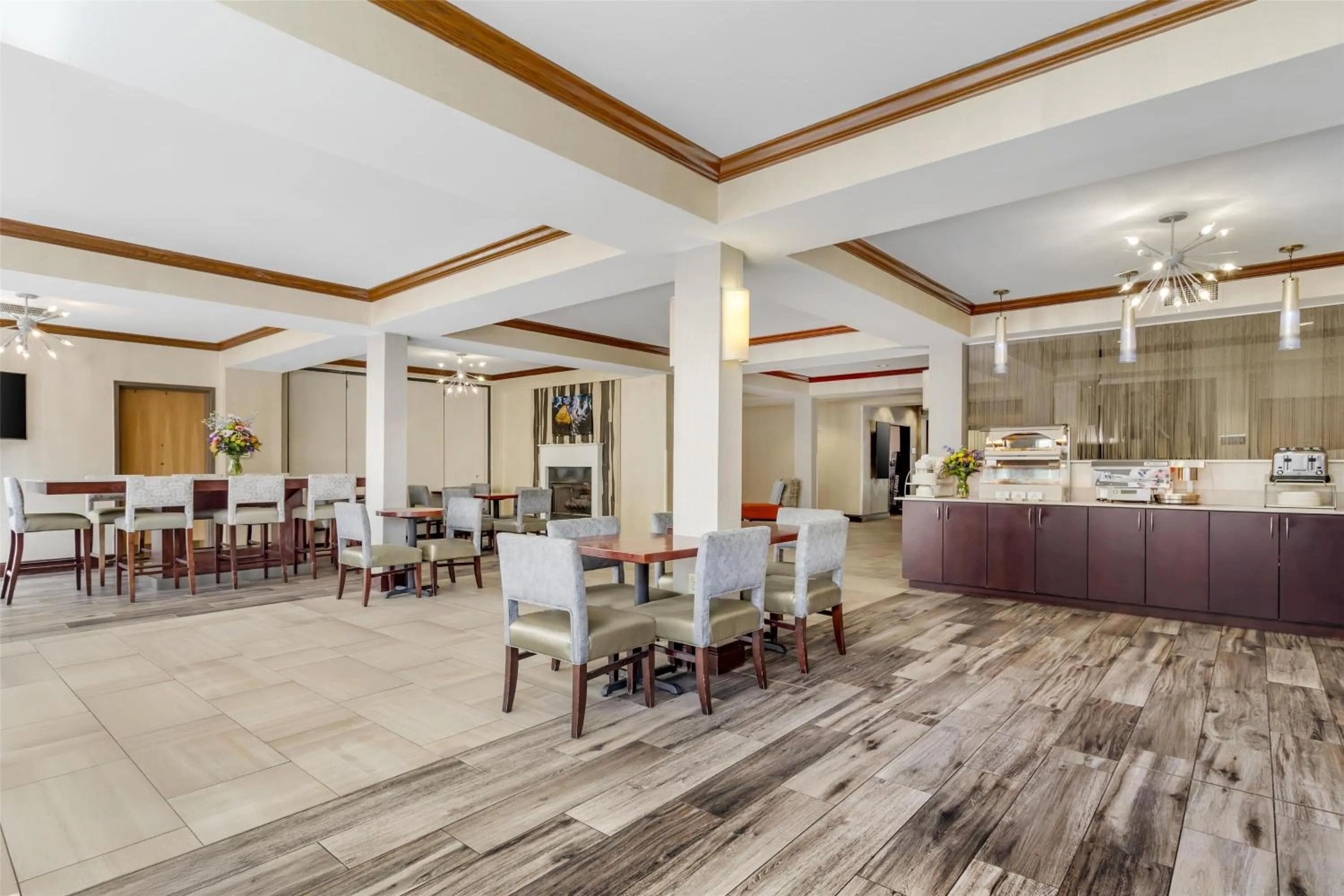 Breakfast in Best Western Plus River Escape Sylva / Dillsboro