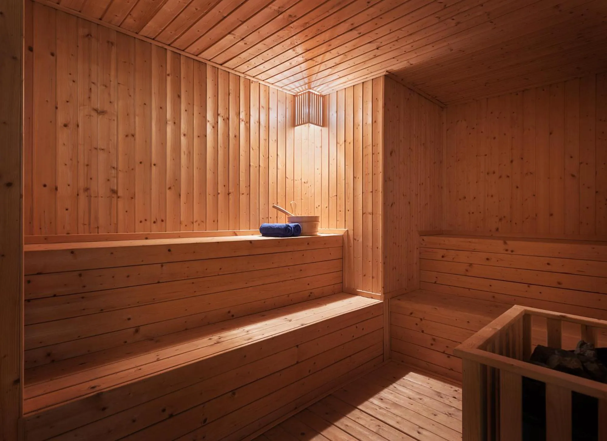 Sauna in T-Ritz Saigon Hotel & Apartment