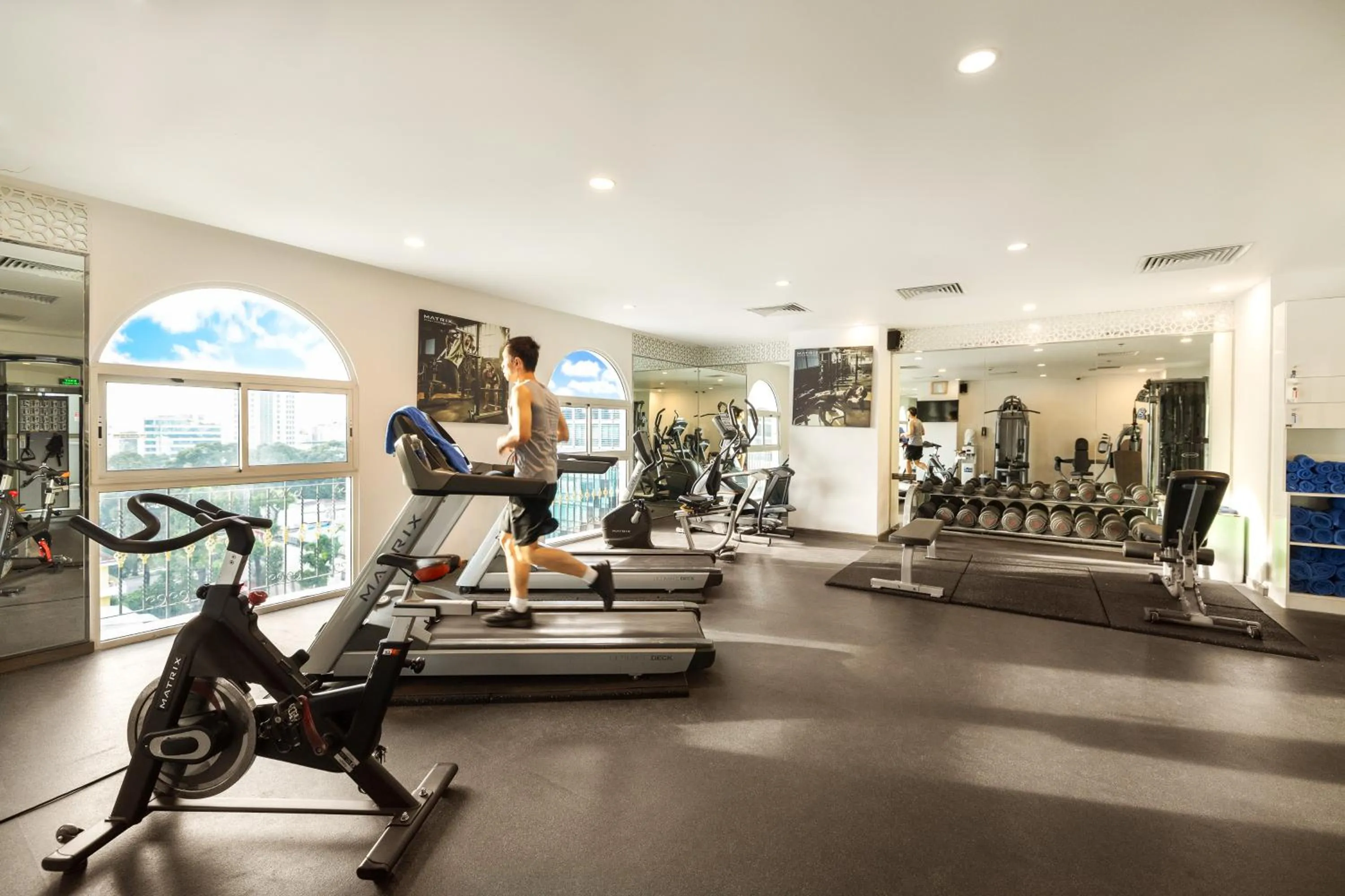 Fitness centre/facilities in T-Ritz Saigon Hotel & Apartment
