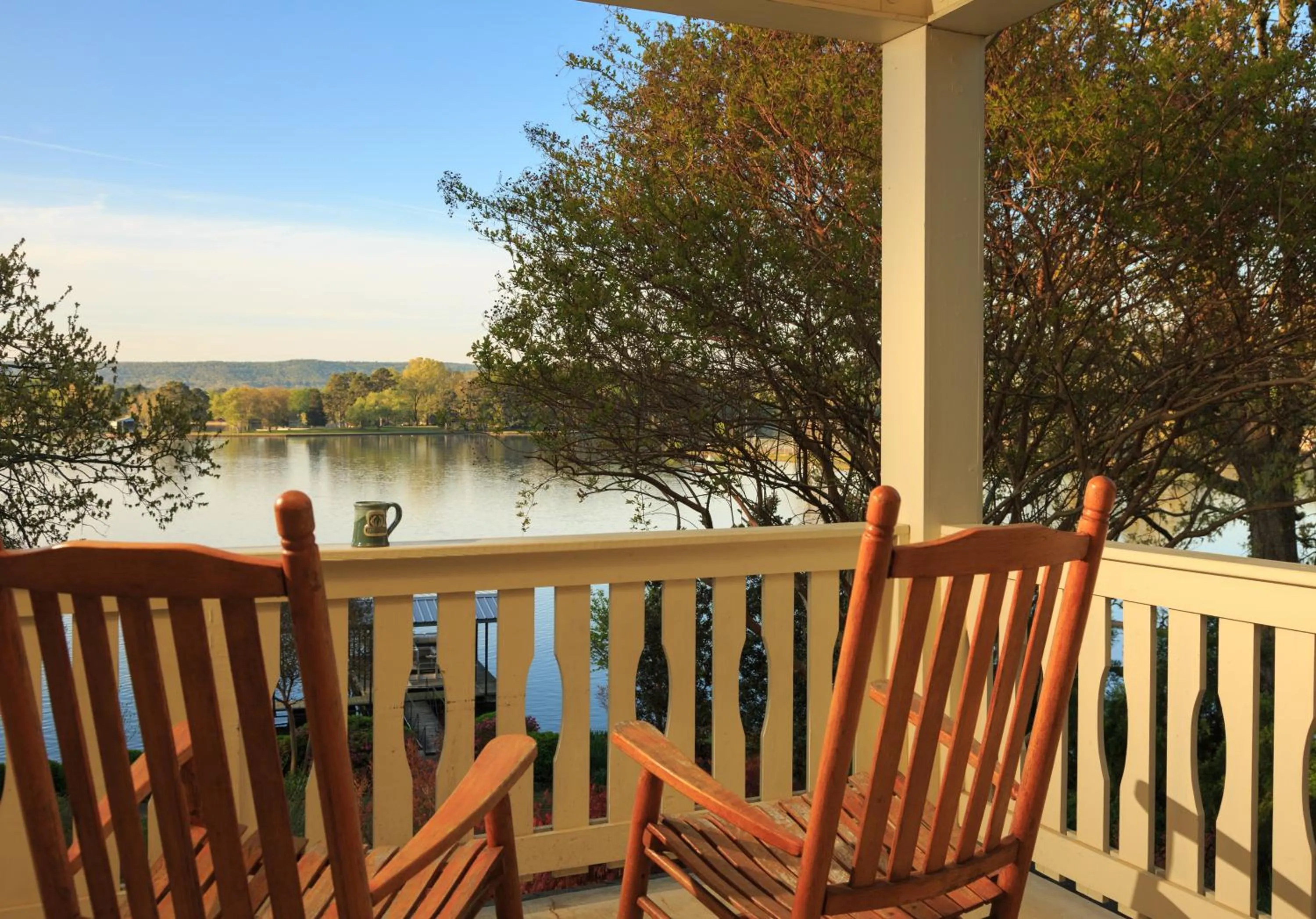 Balcony/Terrace in Lookout Point Lakeside Inn