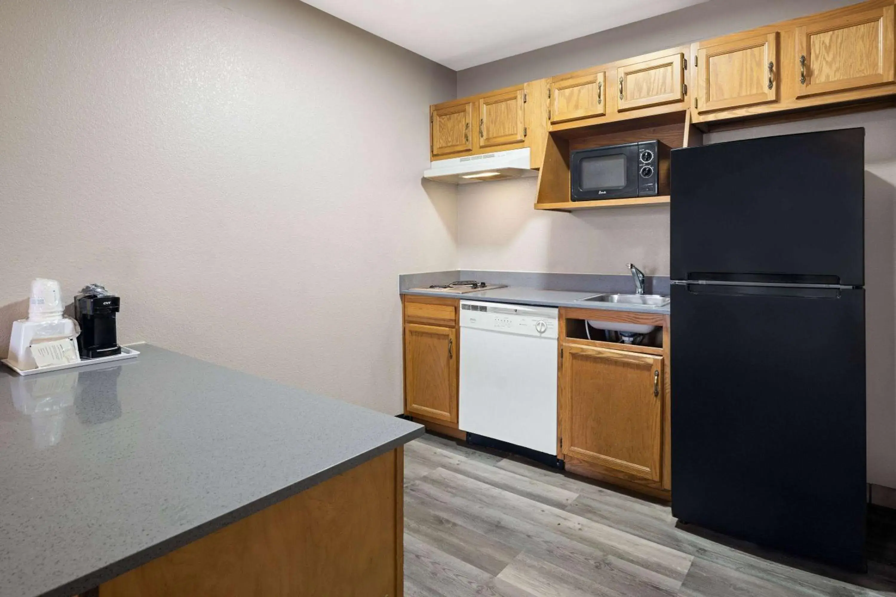 Photo of the whole room in Days Inn & Suites by Wyndham Kokomo Photo of the whole room in Days Inn & Suites by Wyndham Kokomo