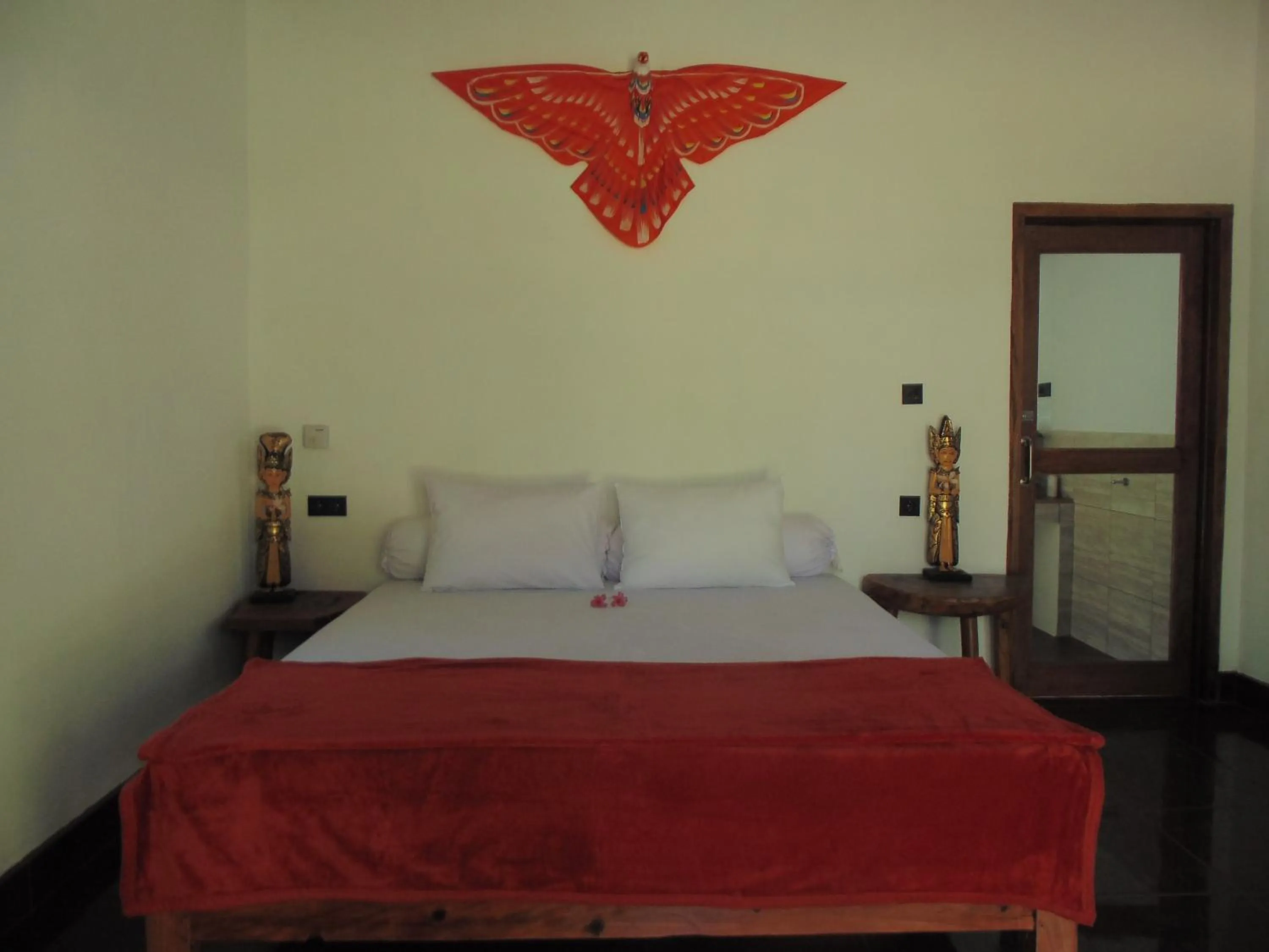 Bed in Sunset Springs Beach Retreat