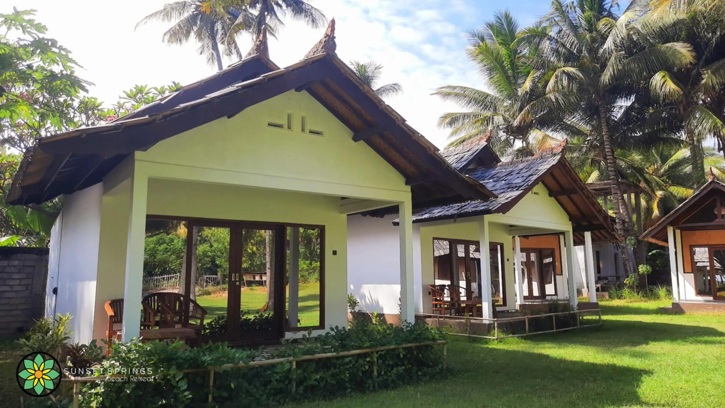 Garden in Sunset Springs Beach Retreat