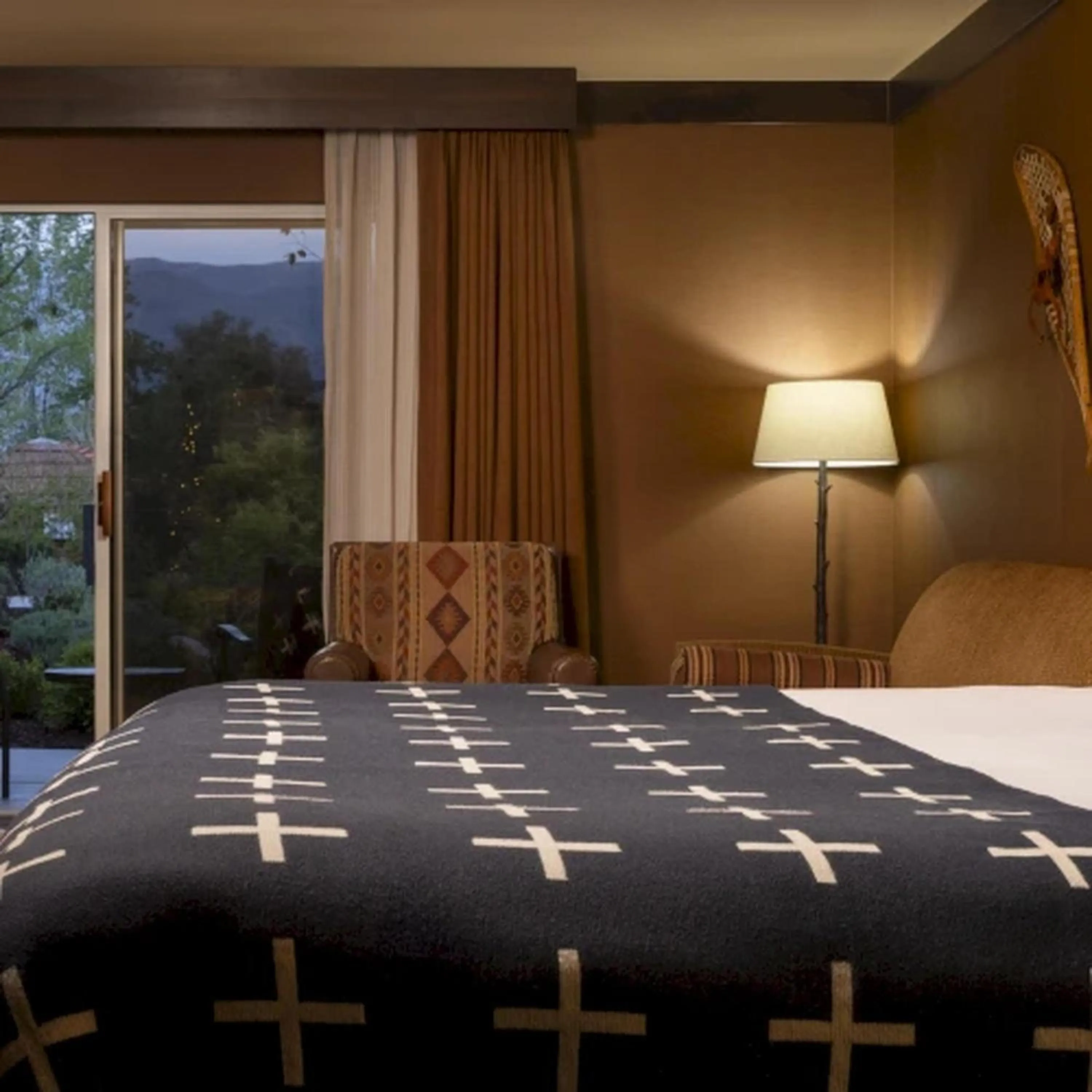 Bedroom, Bed in Wayfinder Bishop