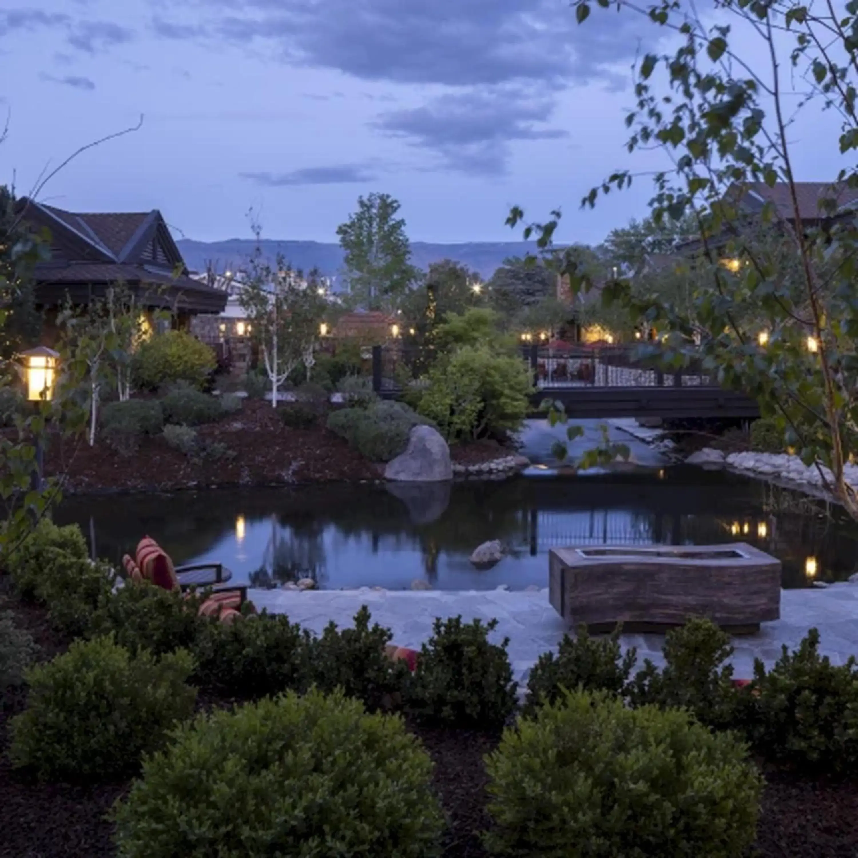 Property building in Wayfinder Bishop Property building in Wayfinder Bishop