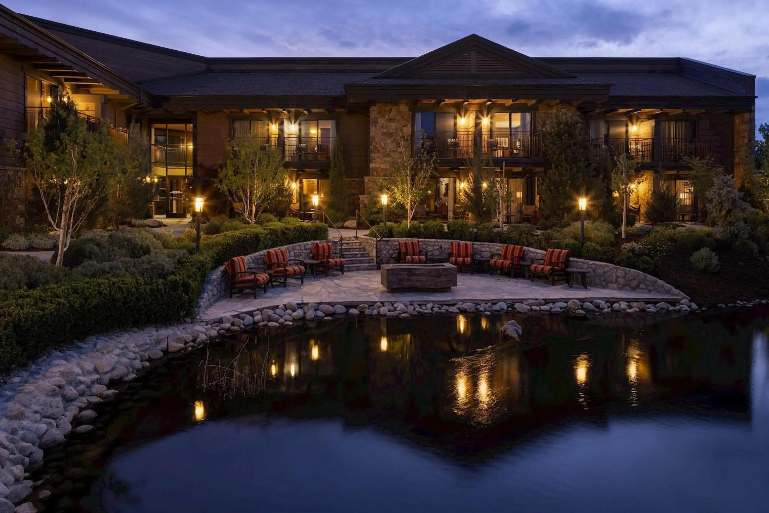 Property building in Wayfinder Bishop Property building in Wayfinder Bishop