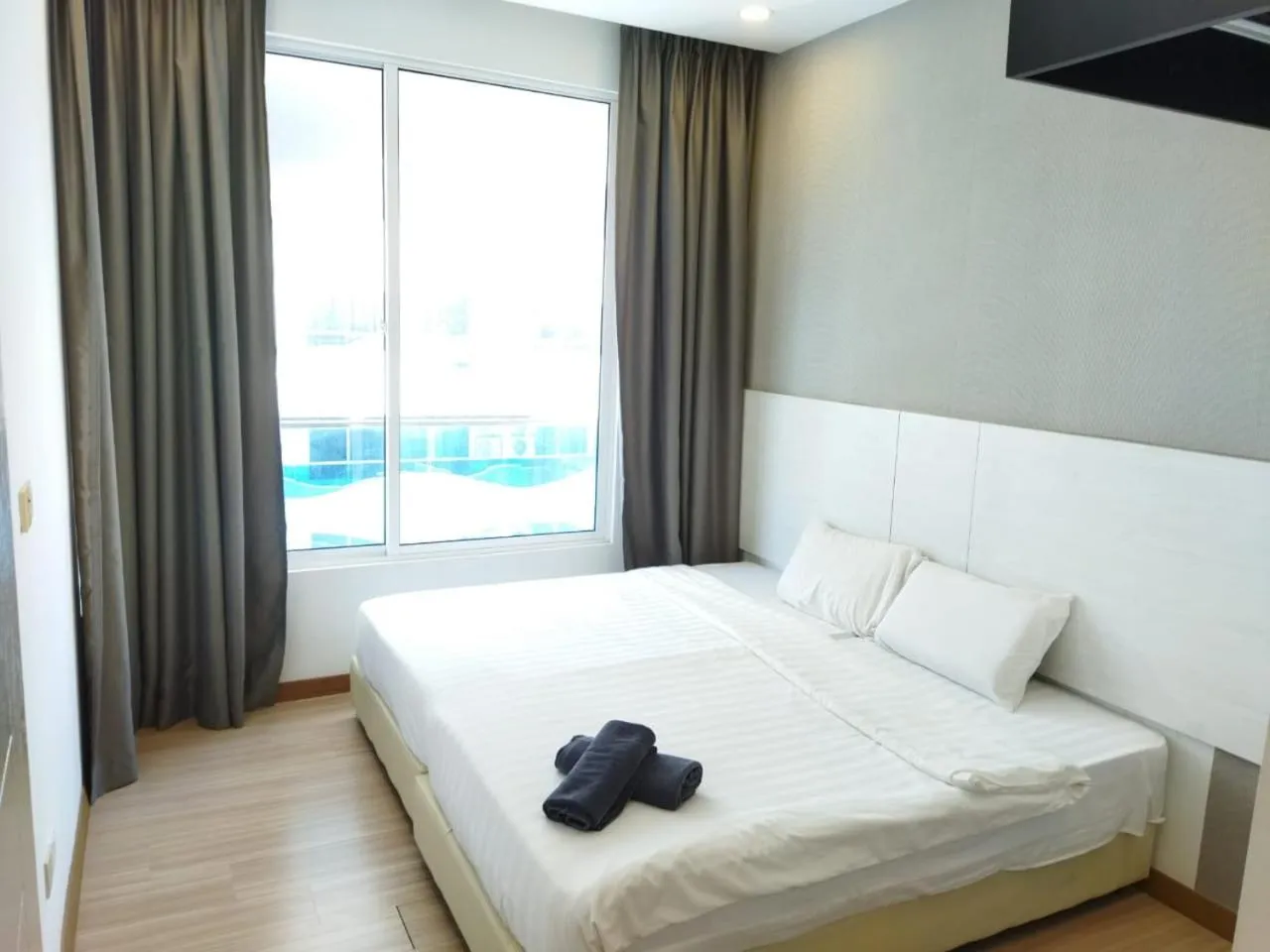 Bed in ExcluSuites Malacca @ The Wave Residence
