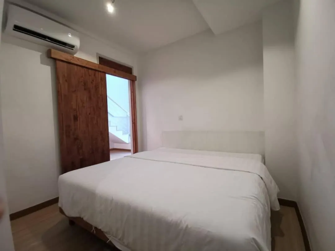 Bed in ExcluSuites Malacca @ The Wave Residence