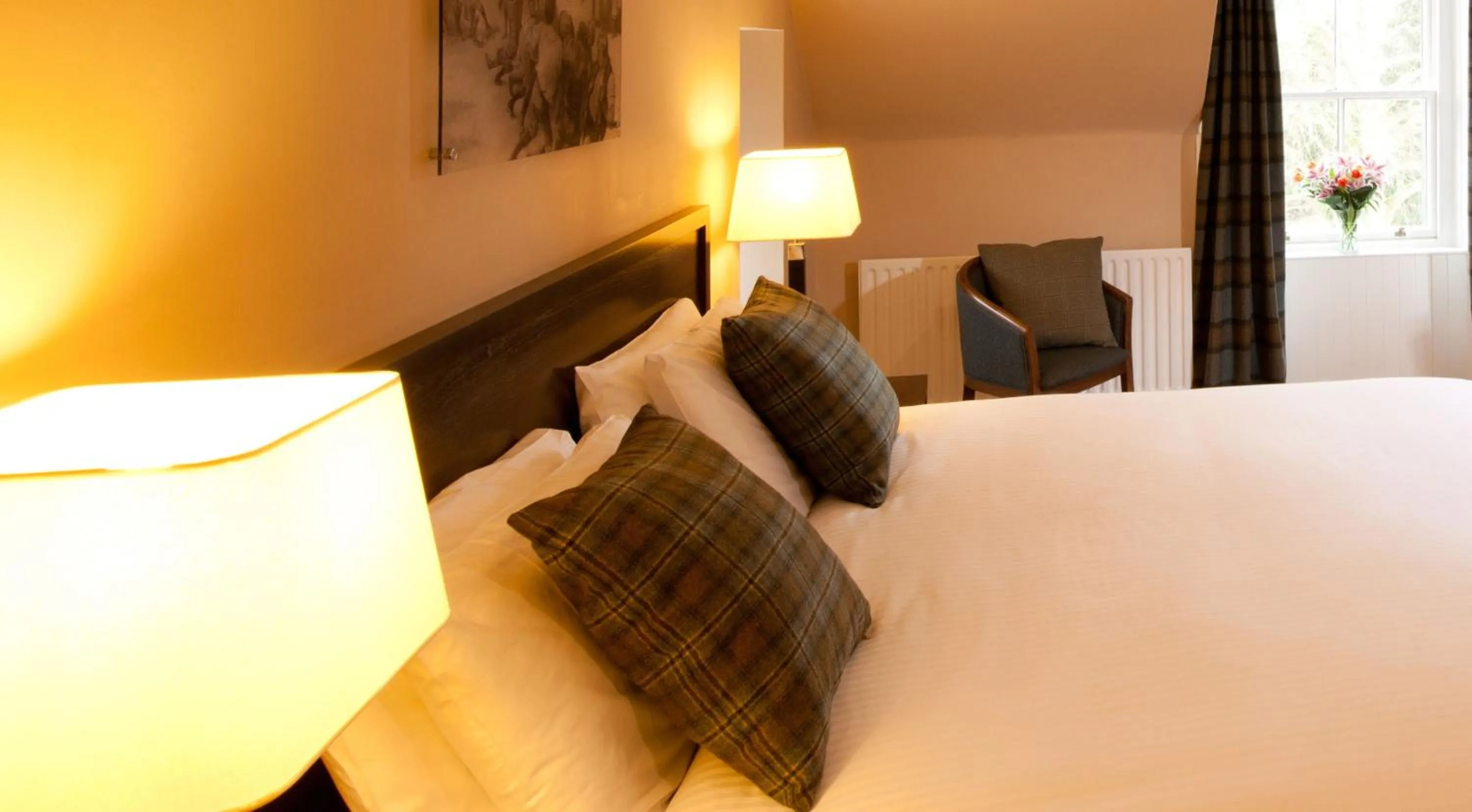 Bedroom, Bed in Leonardo Boutique Huntingtower Perth