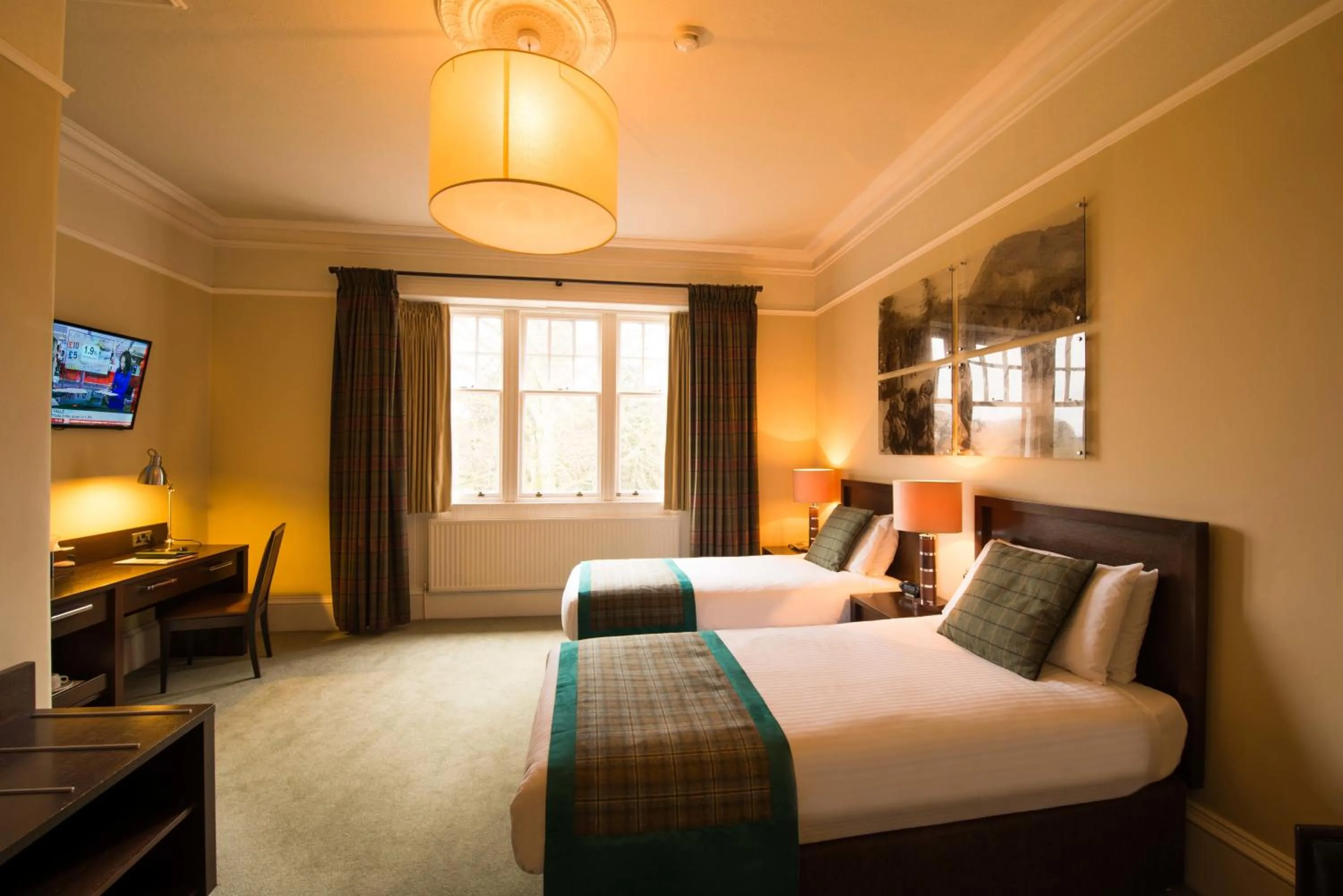 Bed in Leonardo Boutique Huntingtower Perth