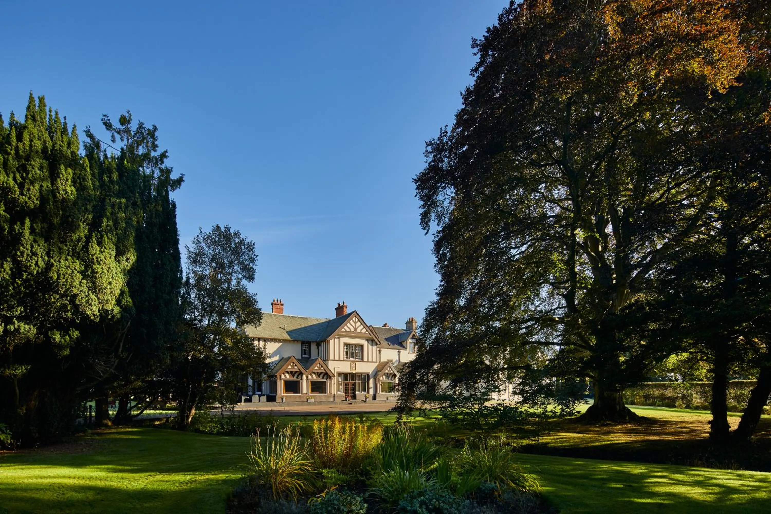 Property building in Leonardo Boutique Huntingtower Perth