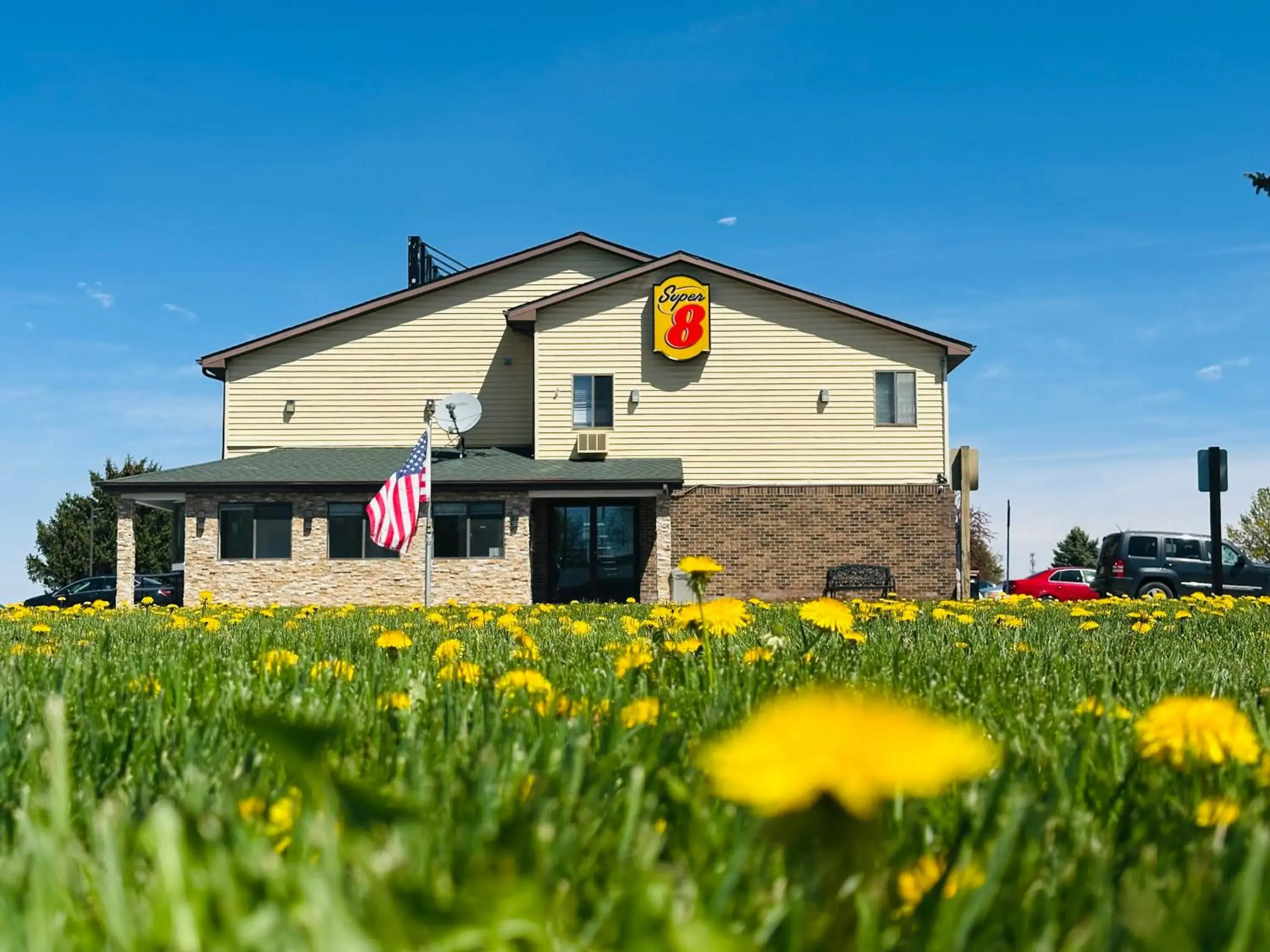 Property building in Super 8 by Wyndham Imlay City Property building in Super 8 by Wyndham Imlay City