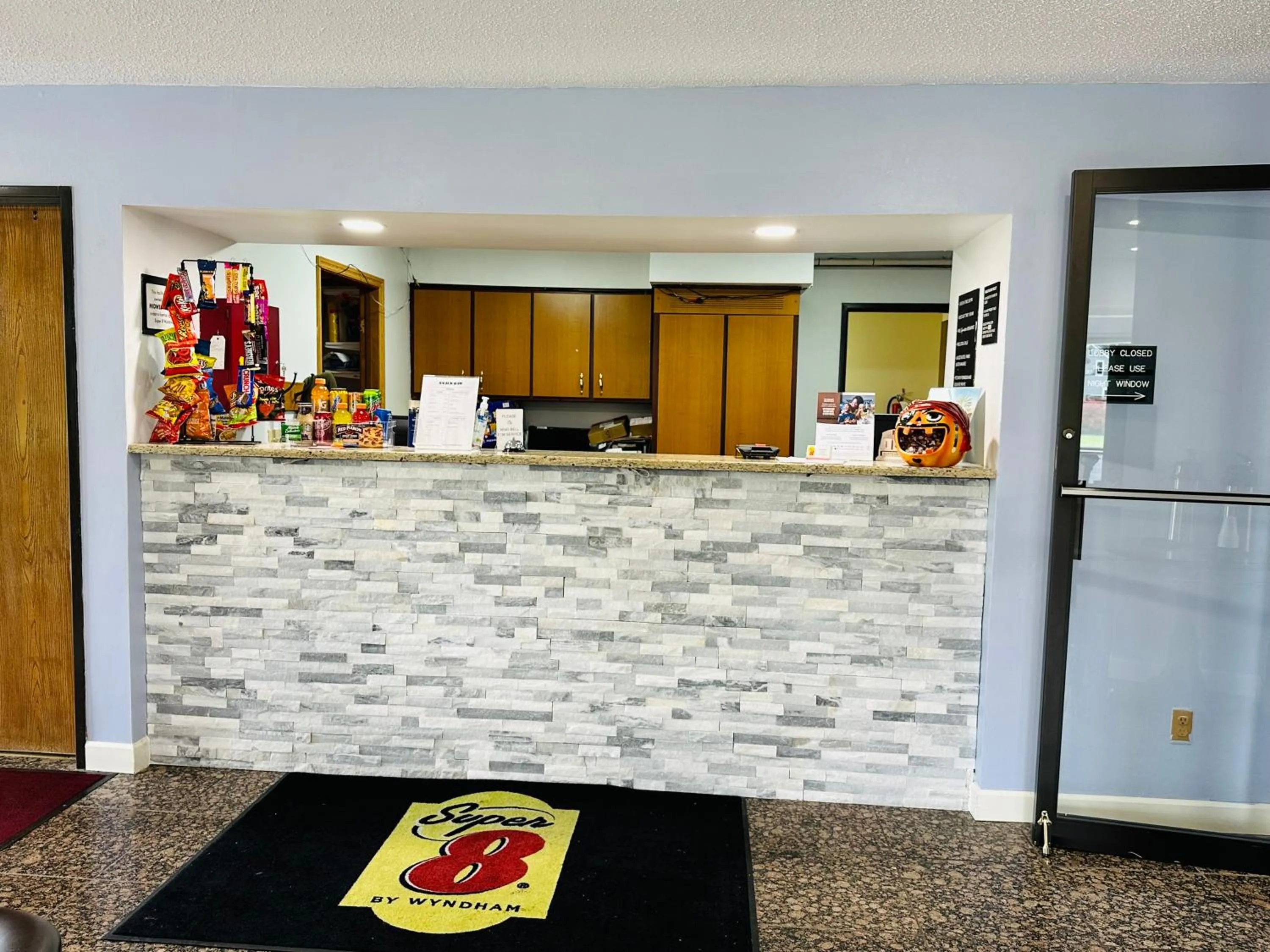 Lobby or reception in Super 8 by Wyndham Imlay City