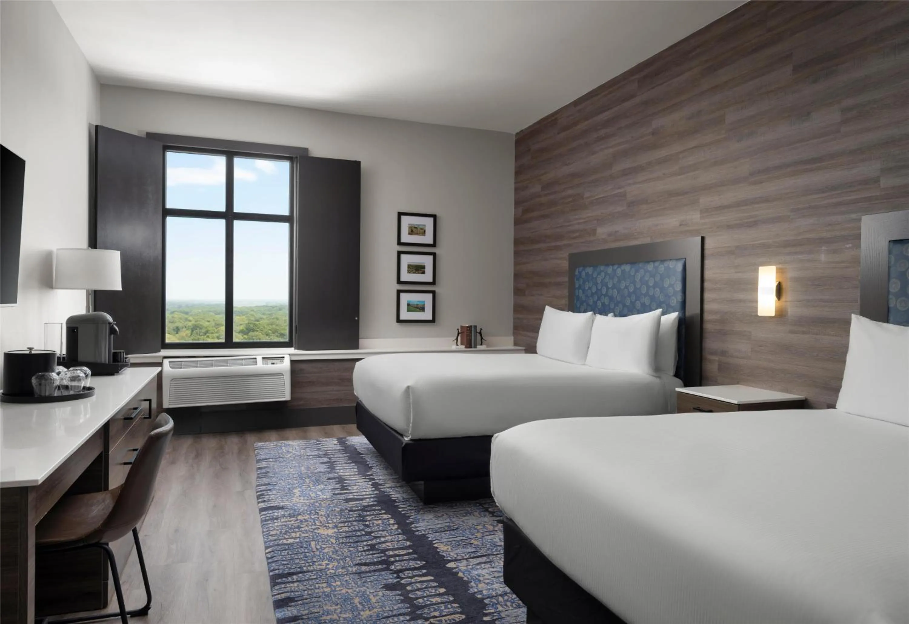 Bed in The Oread Lawrence, Tapestry Collection by Hilton