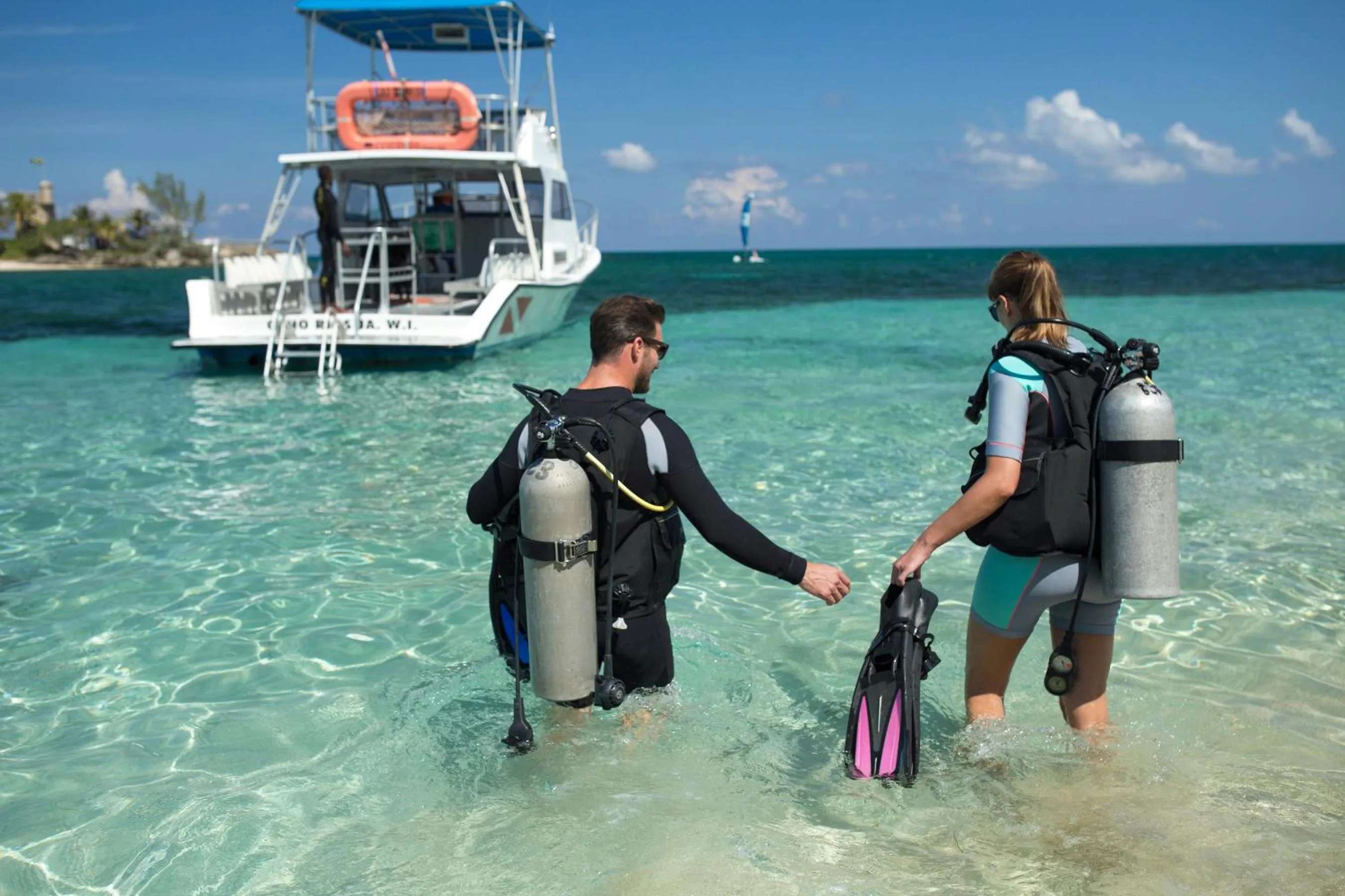 Diving in Couples Tower Isle