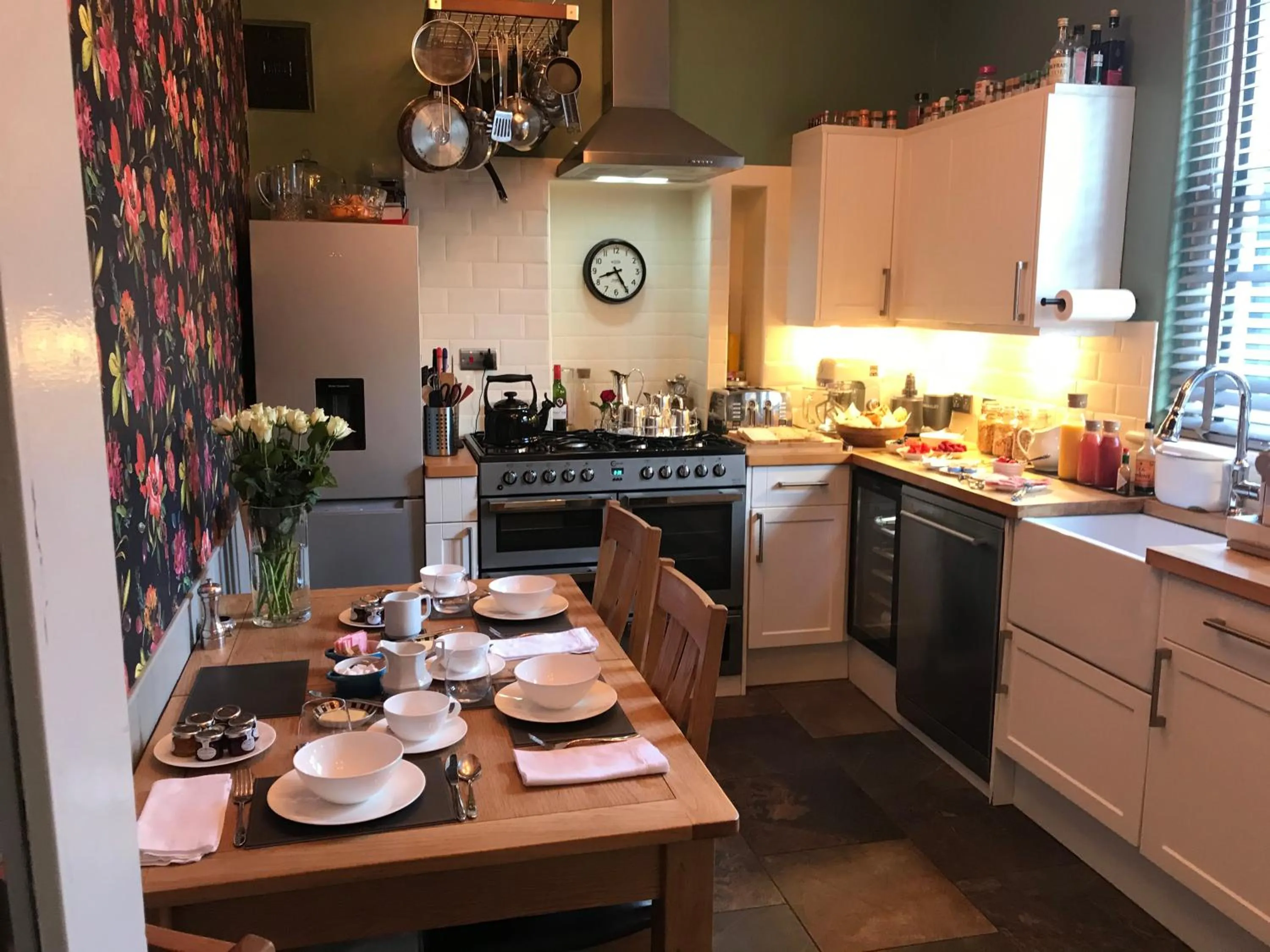 Kitchen or kitchenette in Castle View