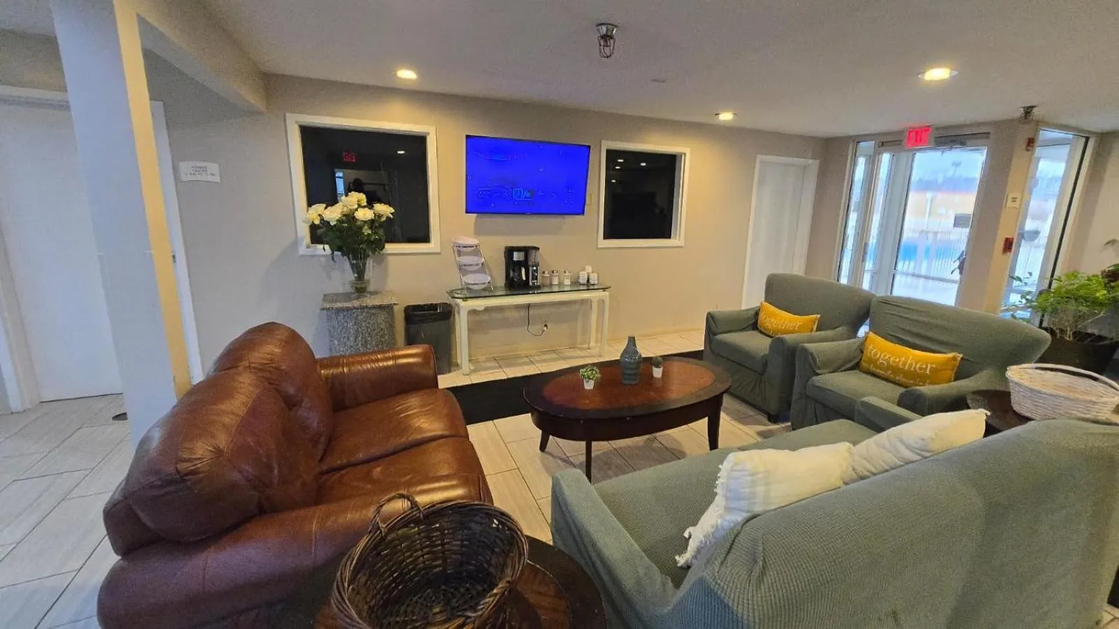 Lobby or reception in Copley Inn & Suites By OYO Akron OH