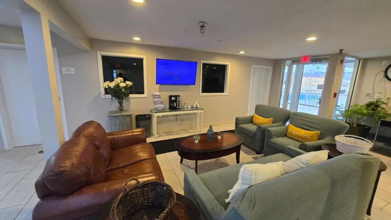 Lobby or reception in Copley Inn & Suites By OYO Akron OH Lobby or reception in Copley Inn & Suites By OYO Akron OH