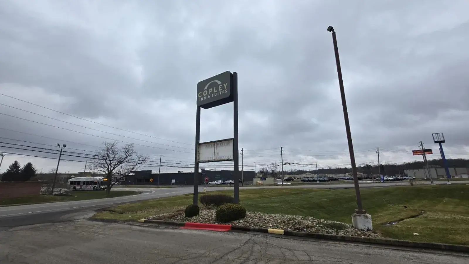 Facade/entrance in Copley Inn & Suites By OYO Akron OH Facade/entrance in Copley Inn & Suites By OYO Akron OH