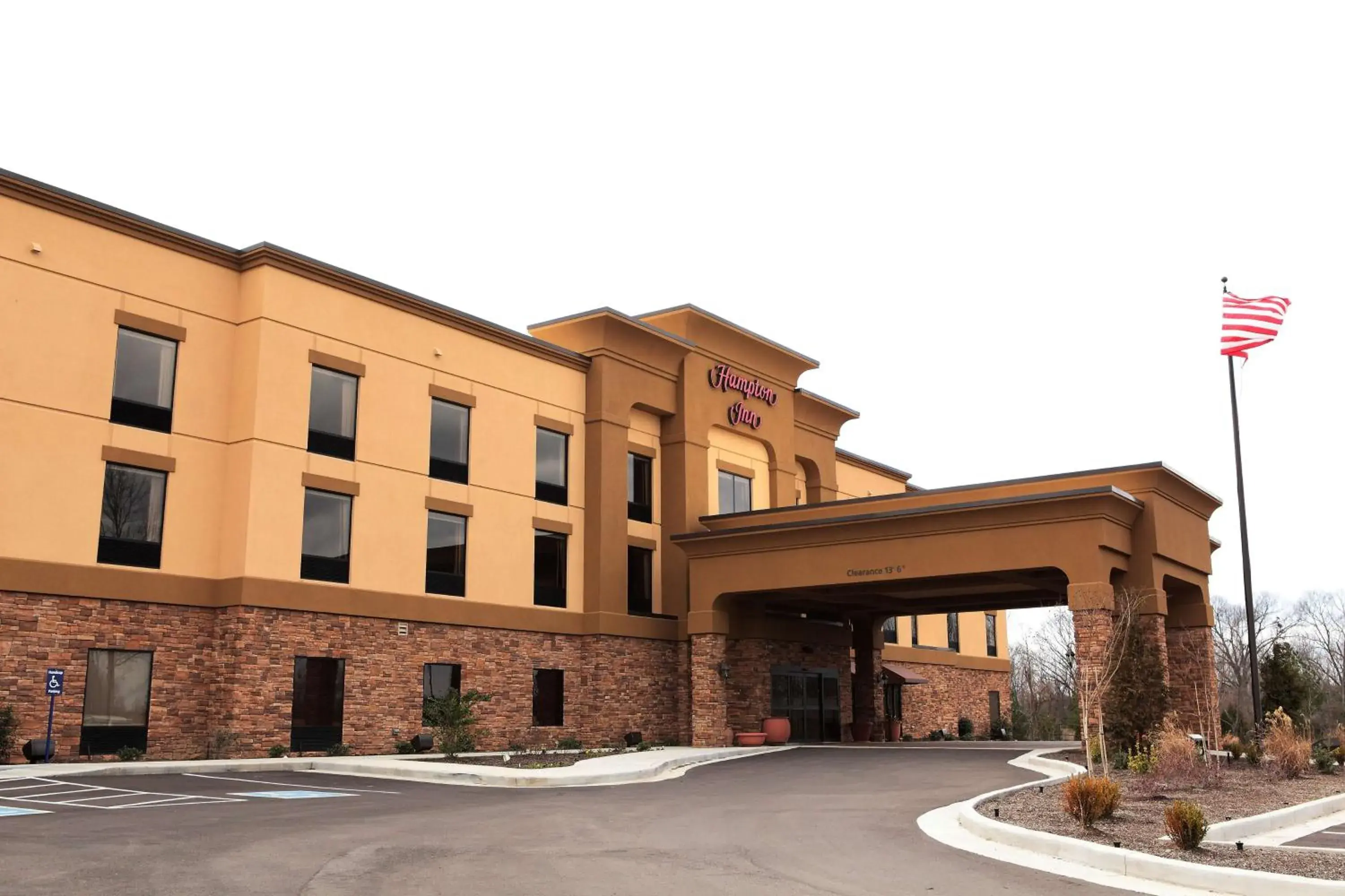 Property building in Hampton Inn Milan Property building in Hampton Inn Milan