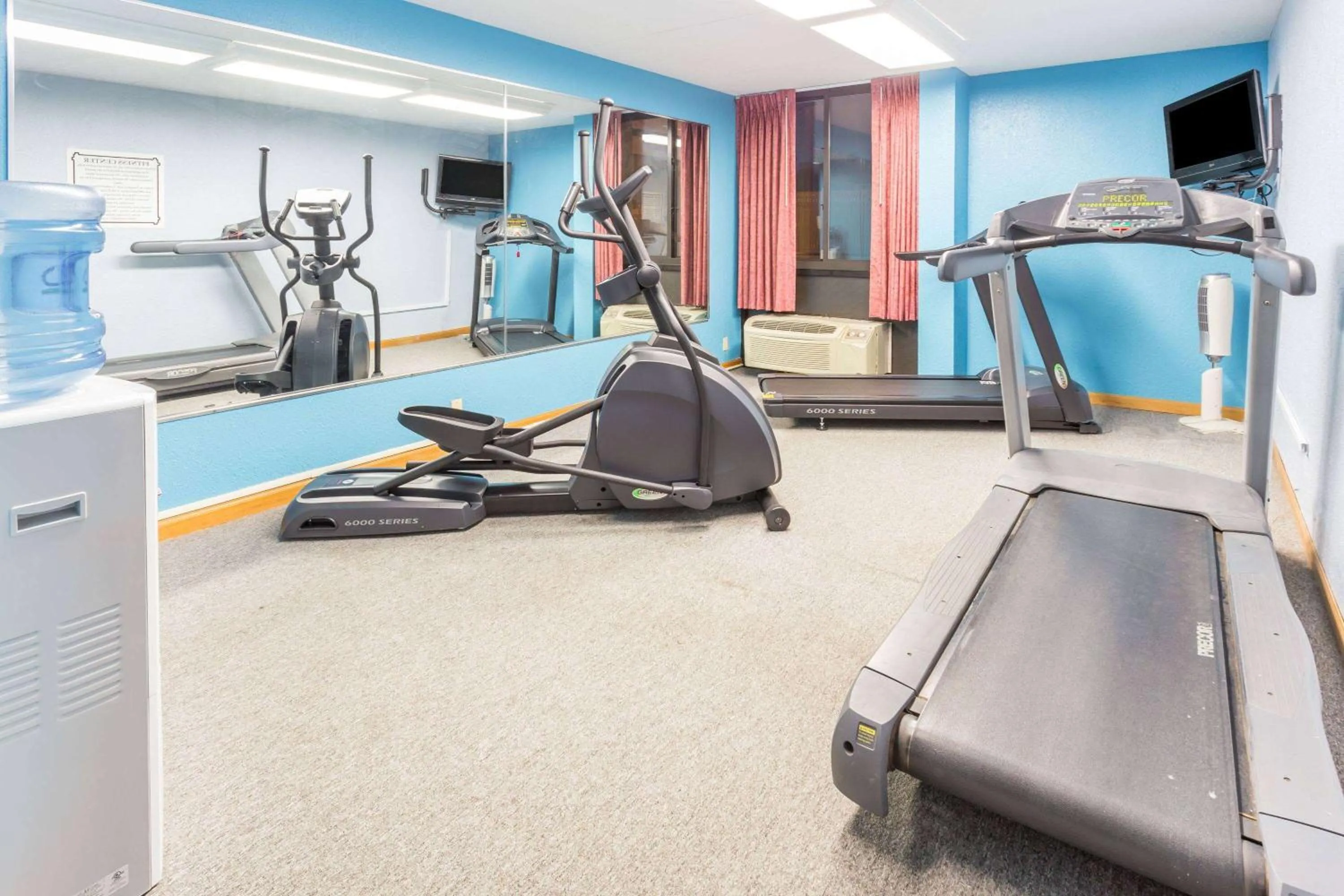 Fitness centre/facilities in Days Hotel by Wyndham Danville Conference Center