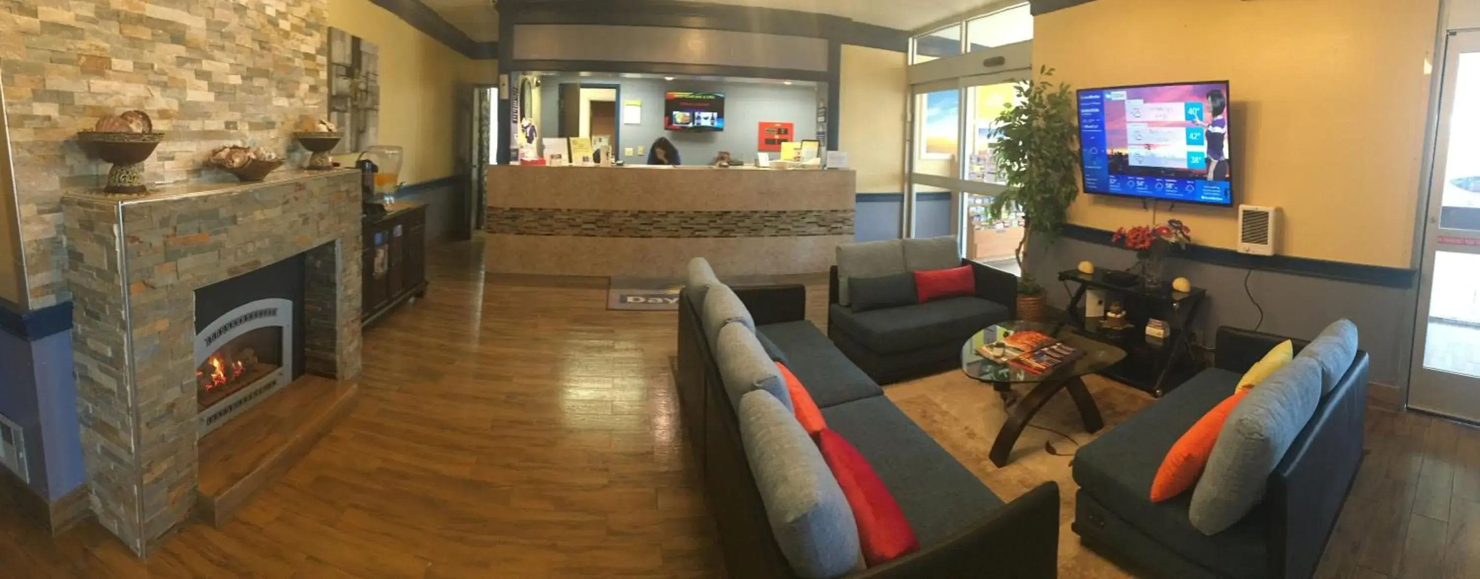 Lobby or reception in Days Hotel by Wyndham Danville Conference Center Lobby or reception in Days Hotel by Wyndham Danville Conference Center