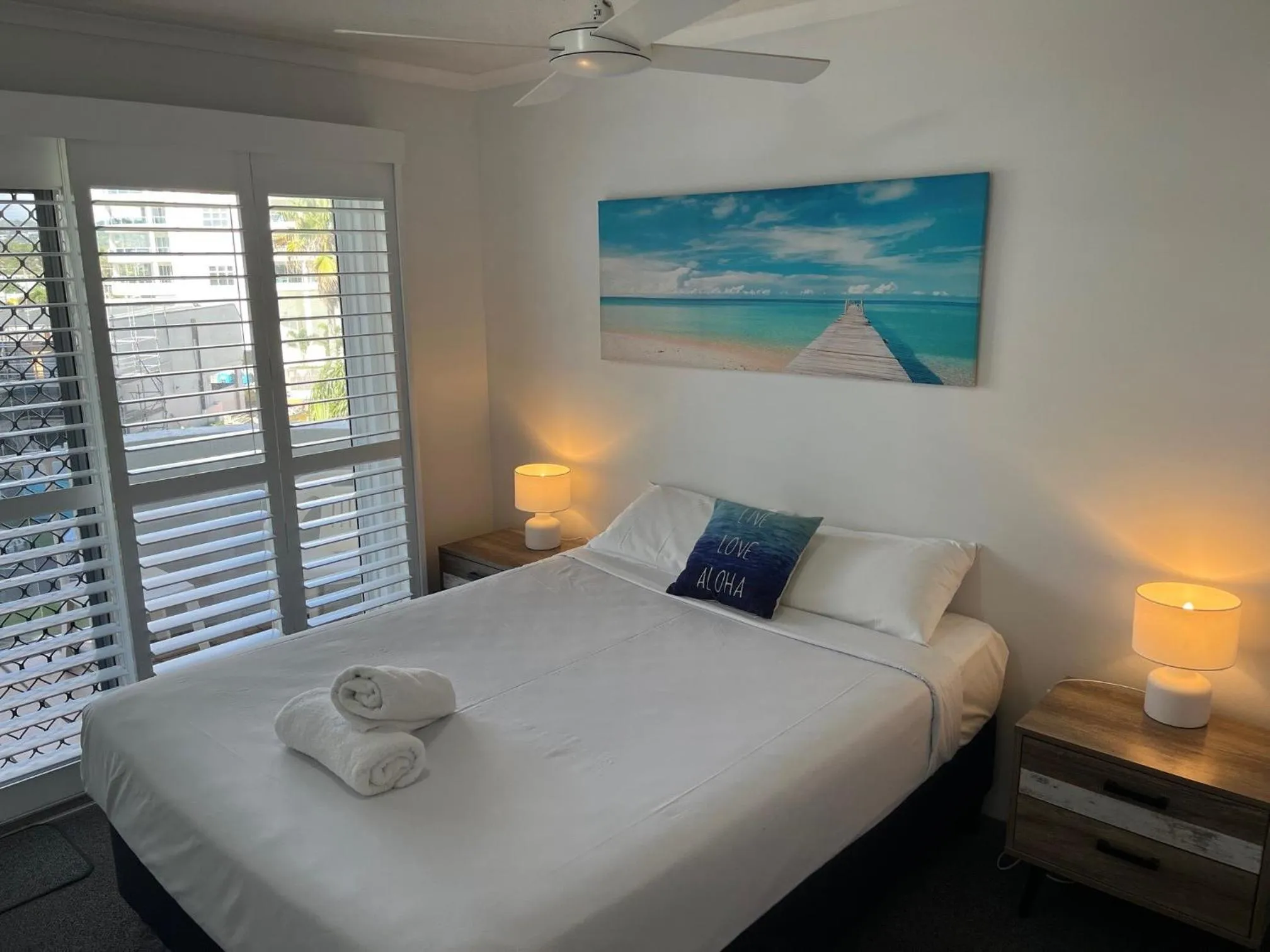 Bedroom, Bed in The Burlington Holiday Apartments