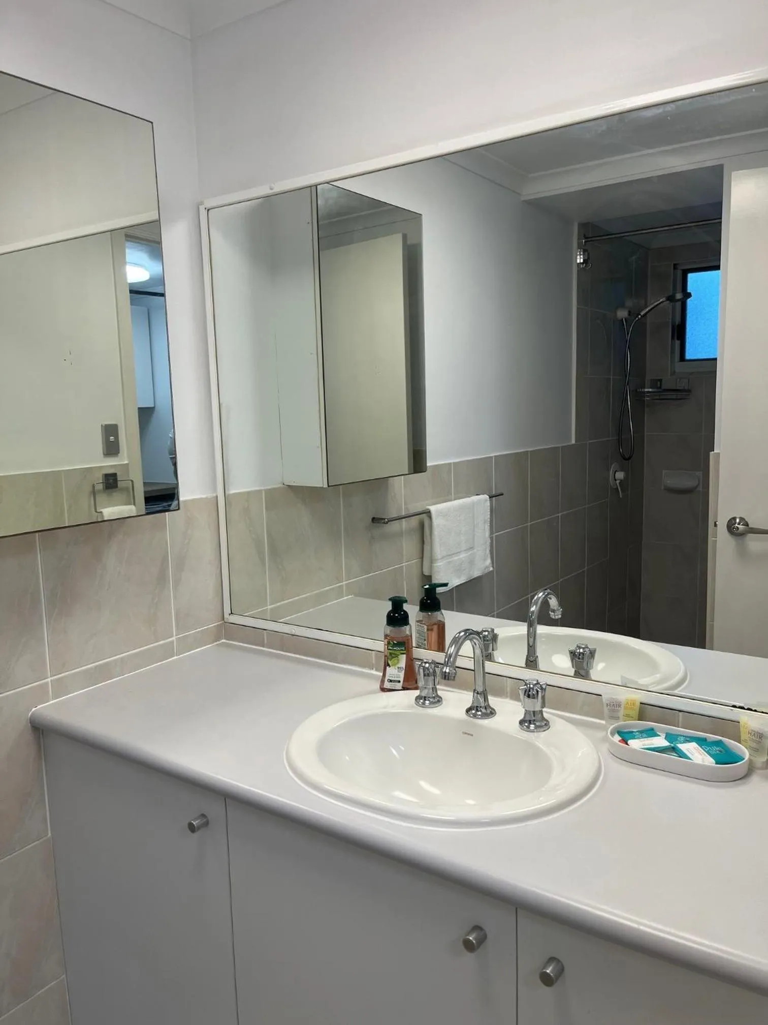 Bathroom in The Burlington Holiday Apartments