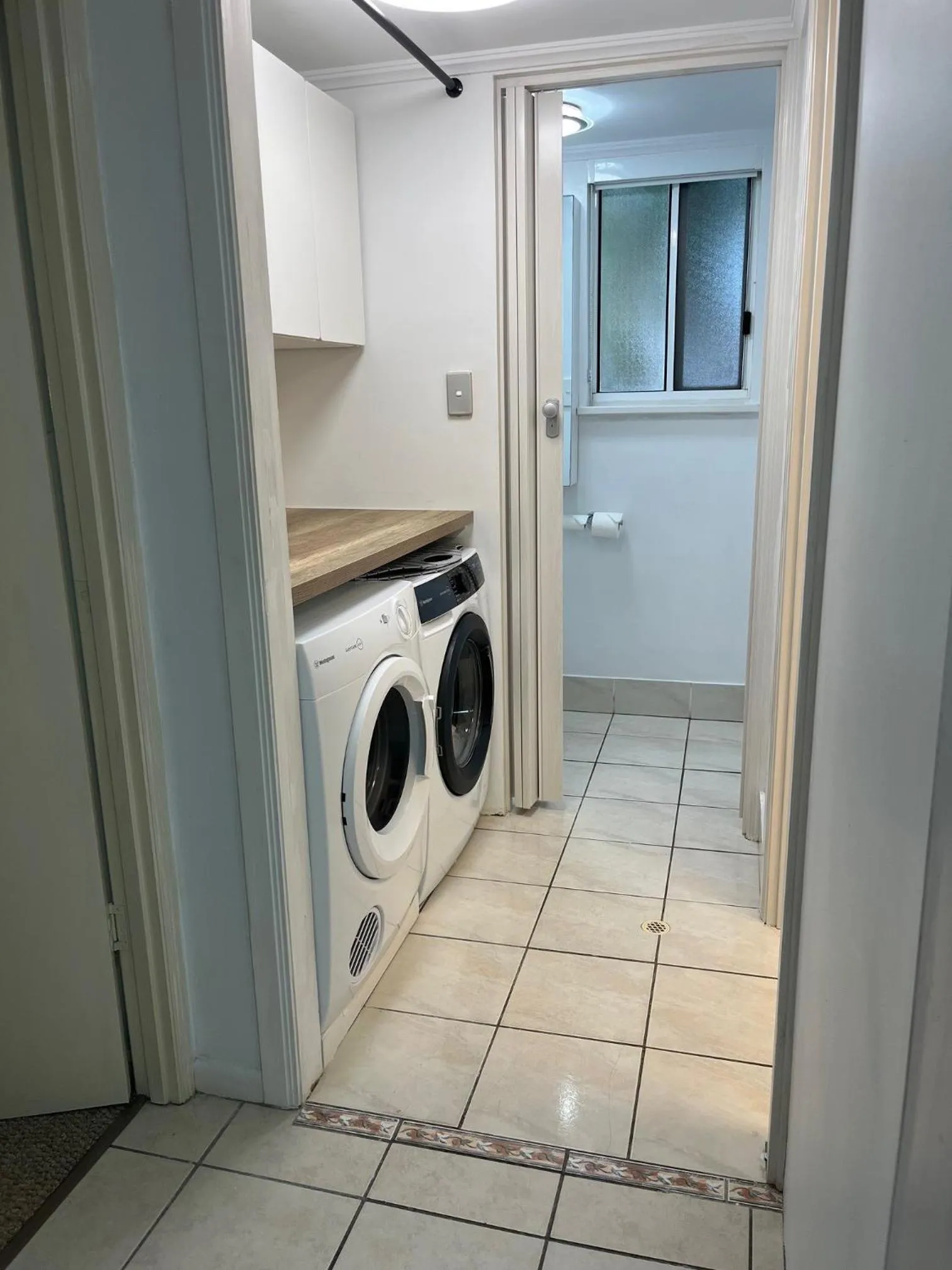 laundry in The Burlington Holiday Apartments