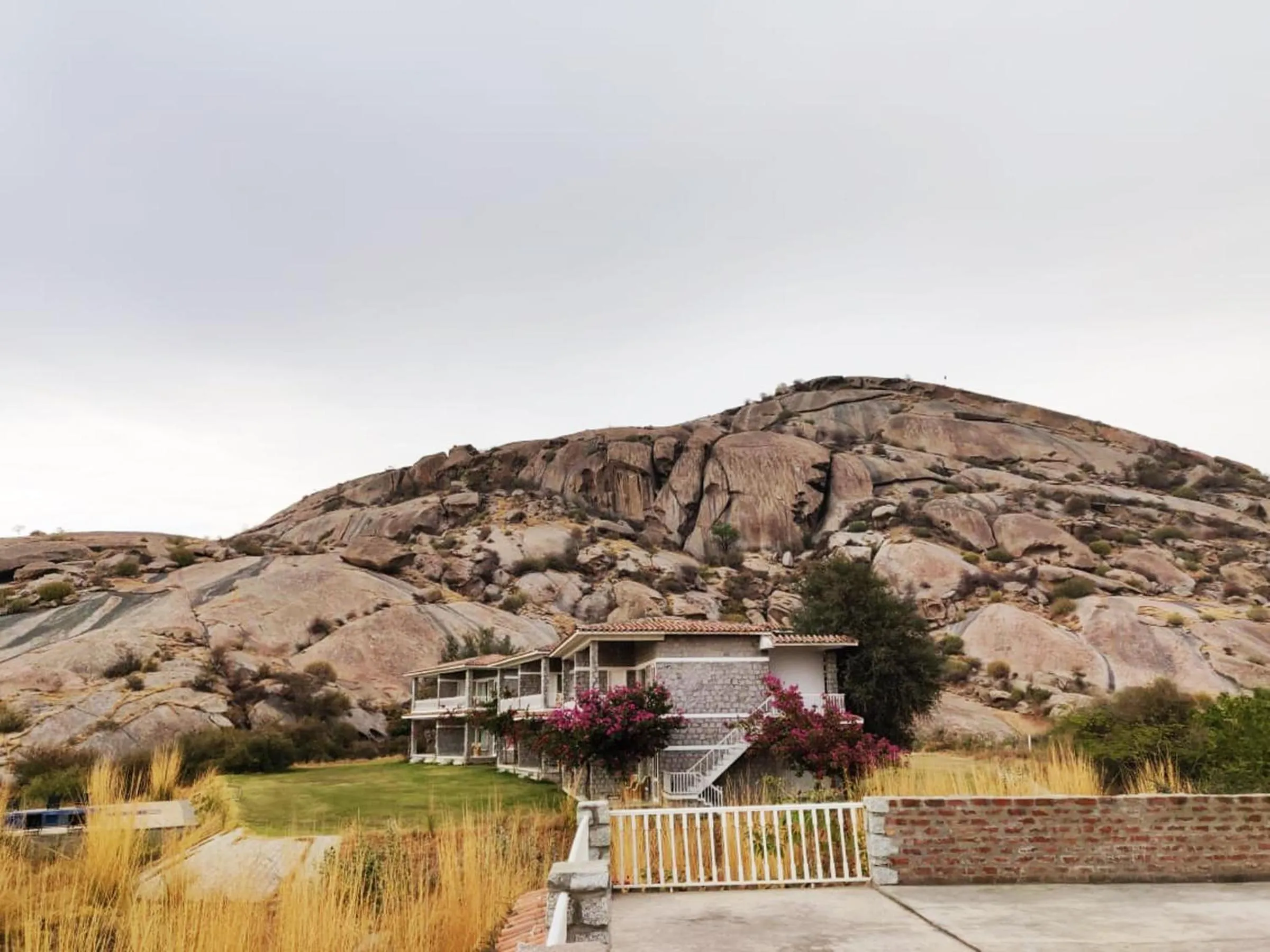 Hiking in Amritara Jawai Resort