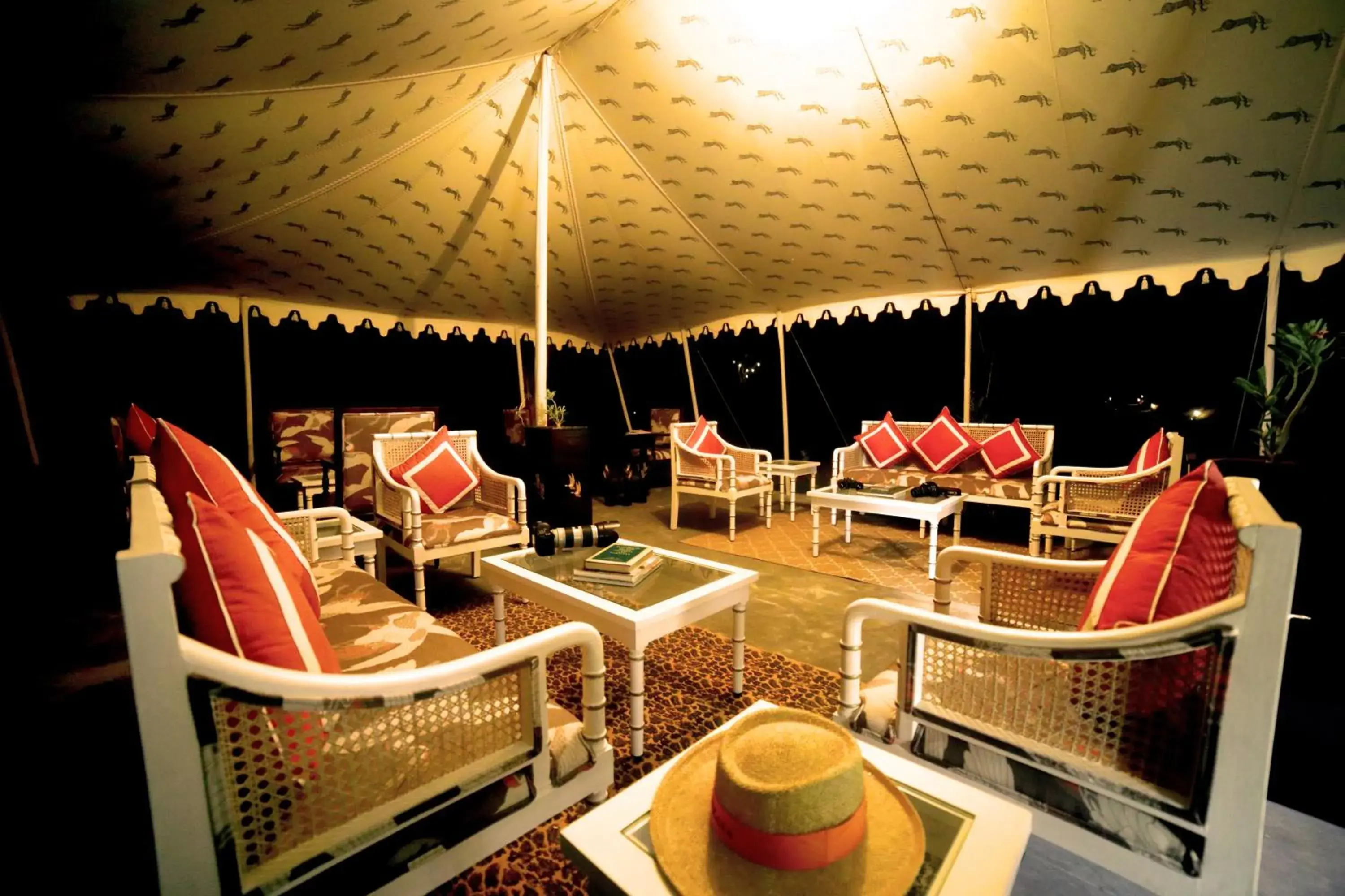 Restaurant/places to eat in Amritara Jawai Resort Restaurant/places to eat in Amritara Jawai Resort