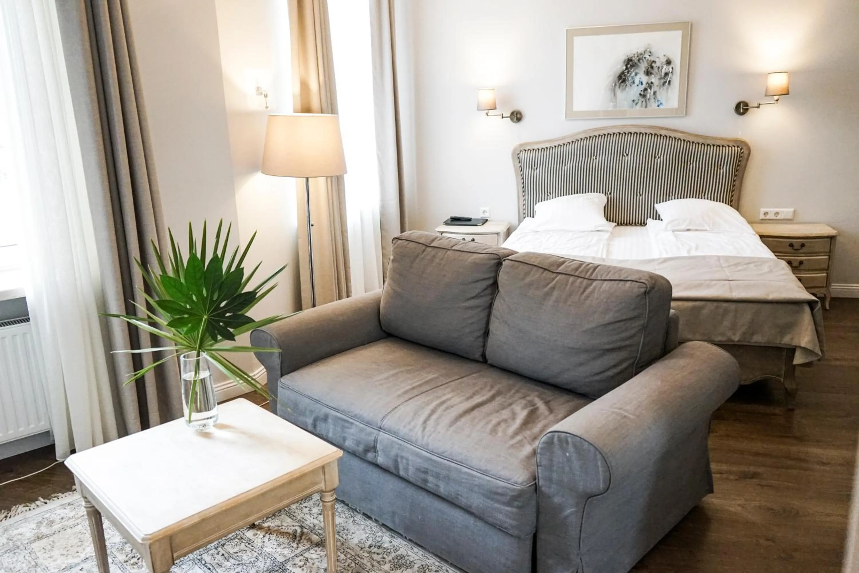 Living room, Bed in Guest House Senasis Pastas