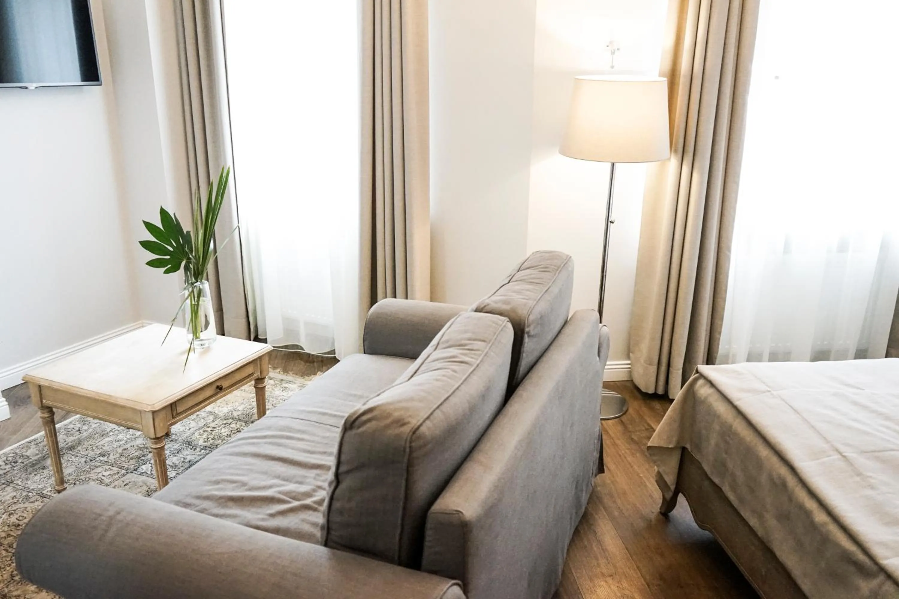 Living room, Bed in Guest House Senasis Pastas
