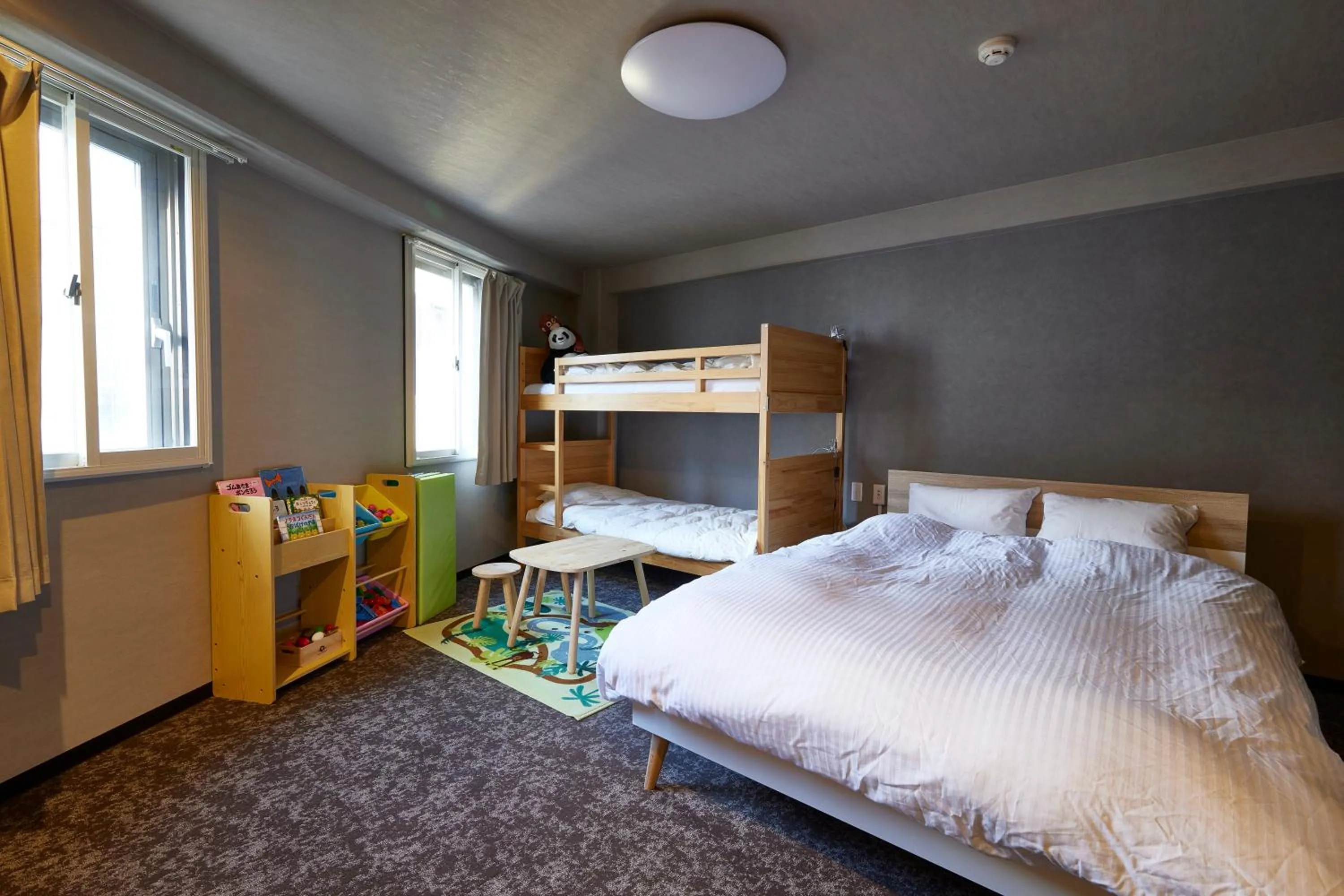 Bed in 3s HOTEL ATSUGI