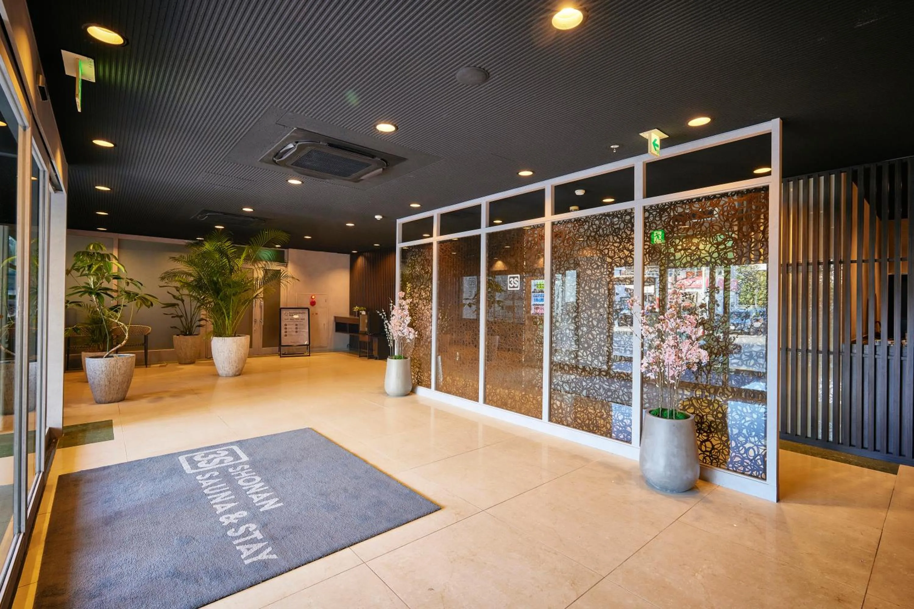 Lobby or reception in 3s HOTEL ATSUGI