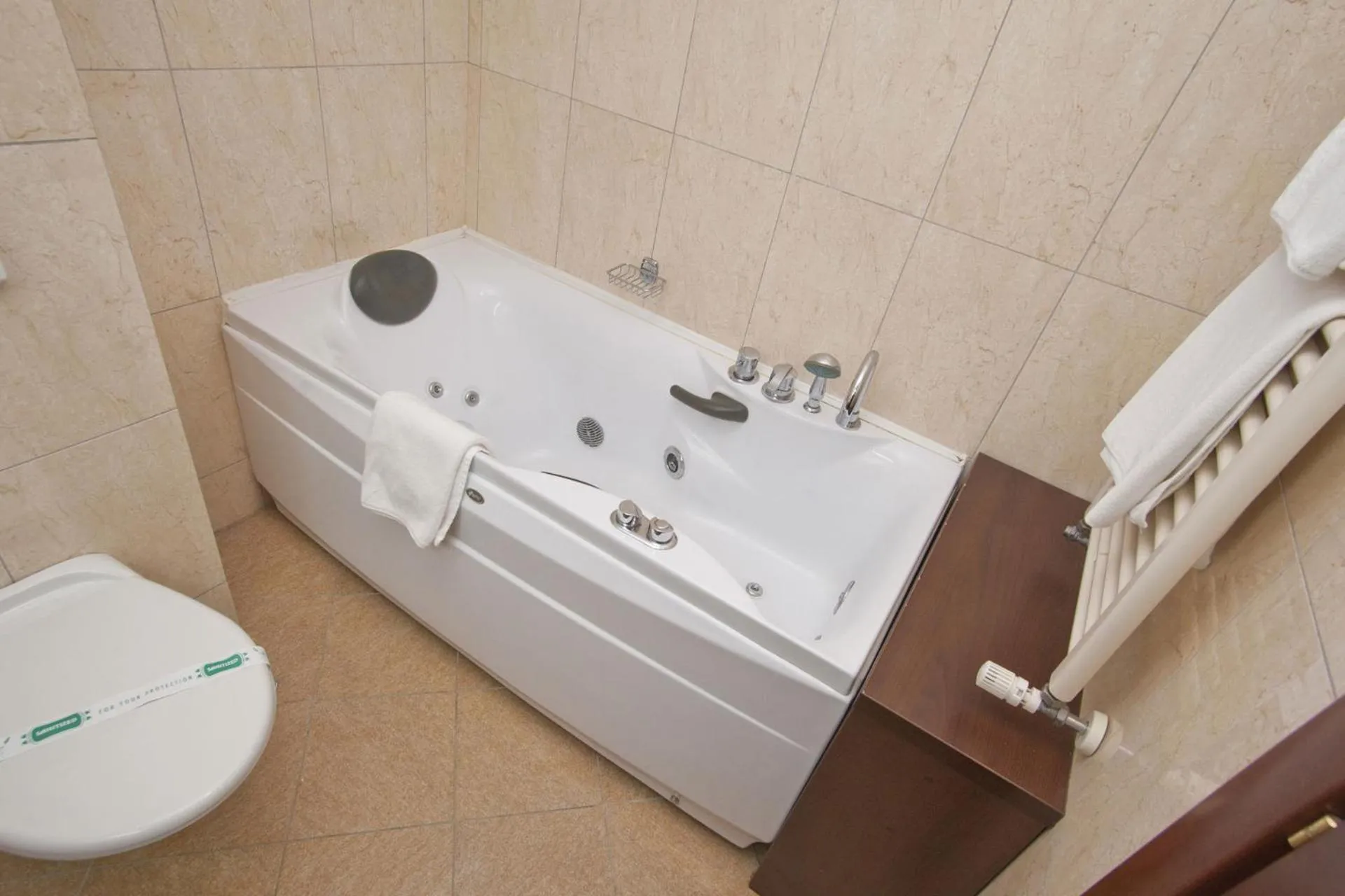 Bathroom in Casa Iris-Hotel & Restaurant