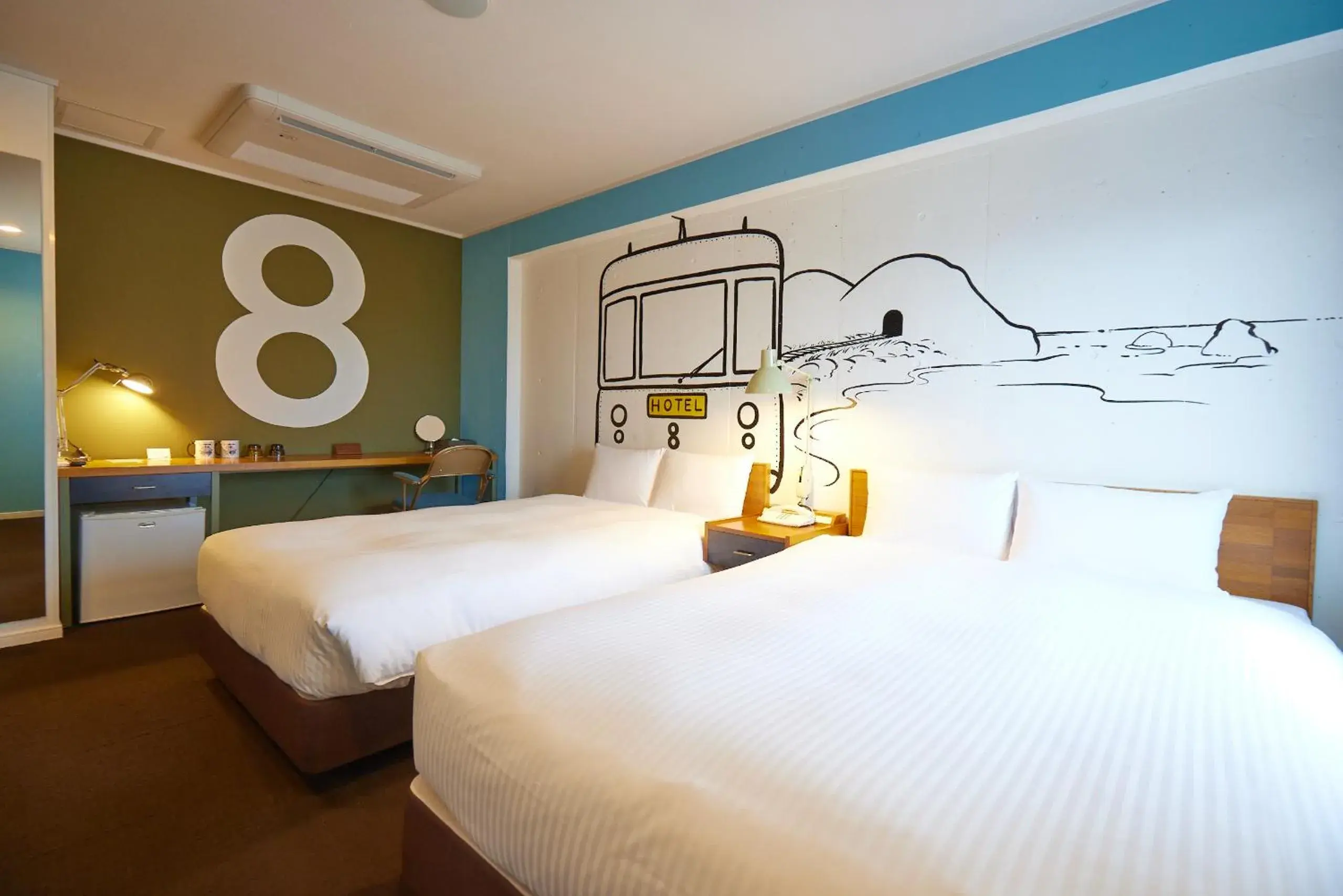 Photo of the whole room, Bed in 8 Hotel Shonan Fujisawa Photo of the whole room, Bed in 8 Hotel Shonan Fujisawa