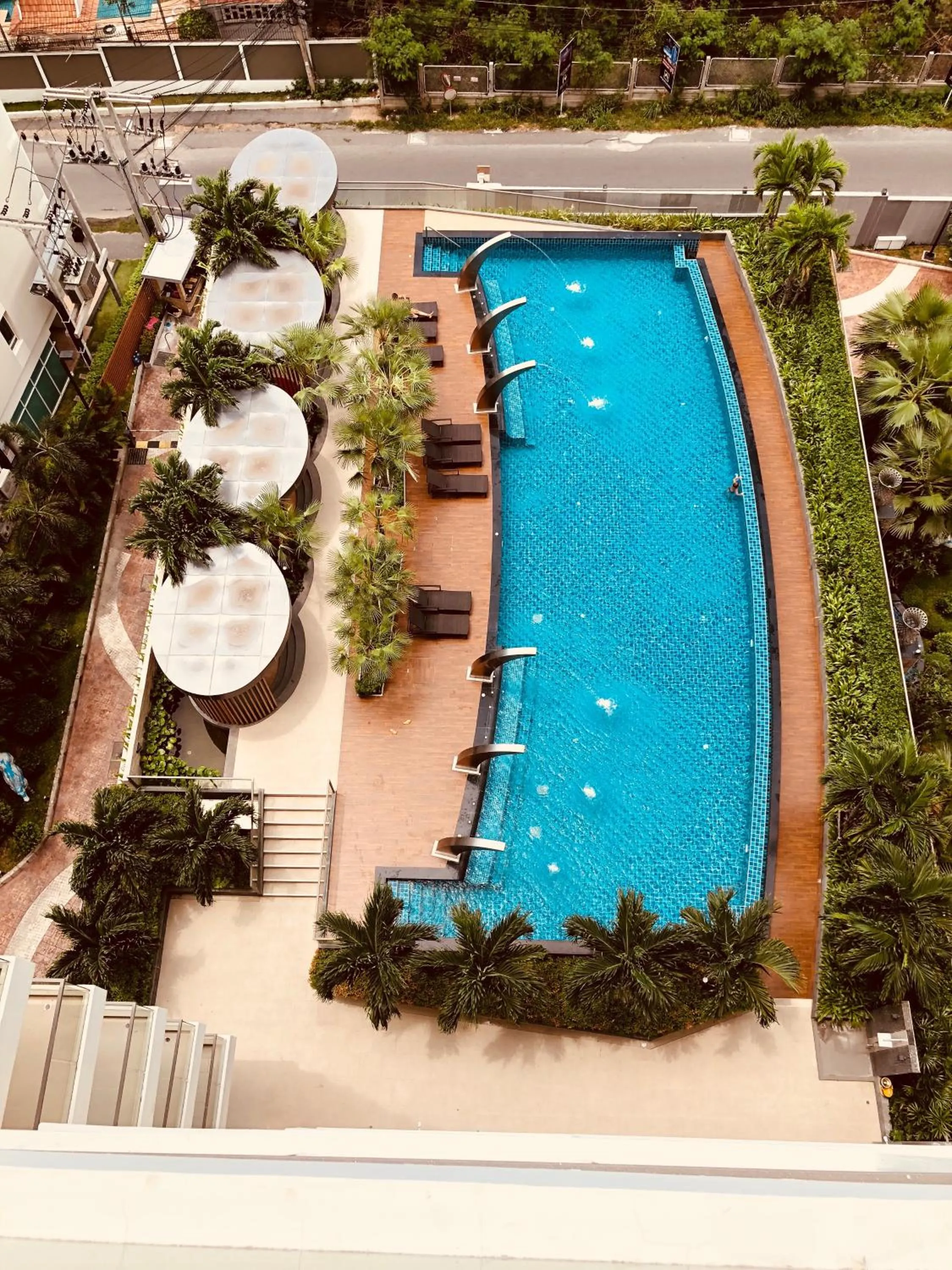 The Peak Towers - Luxury High Floor Ocean View - 2 Pools & Gym