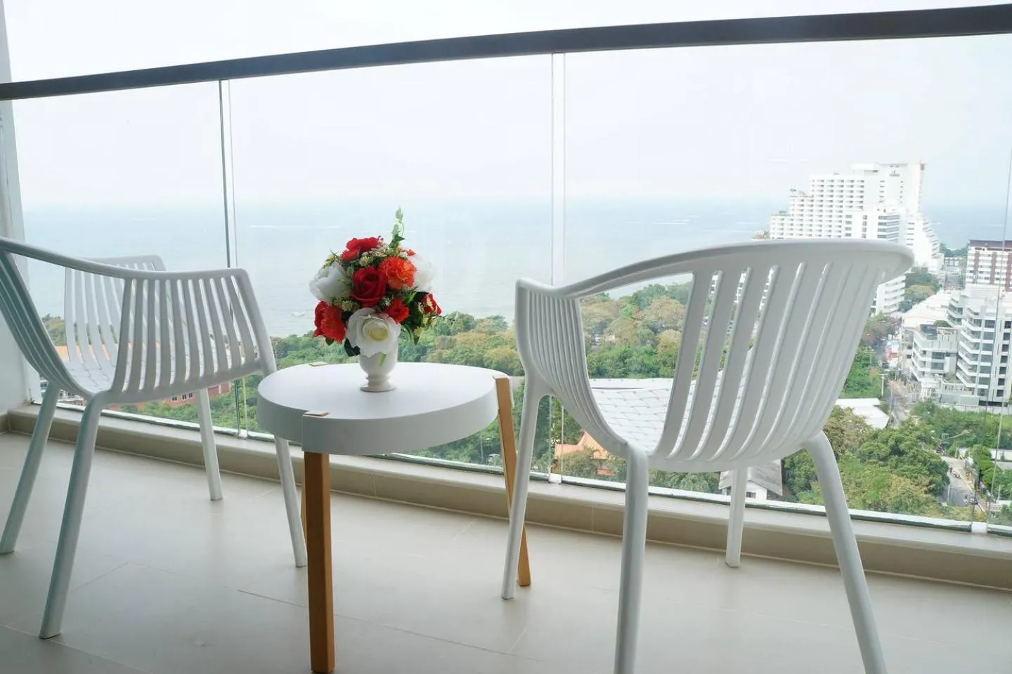 The Peak Towers - Luxury High Floor Ocean View - 2 Pools & Gym