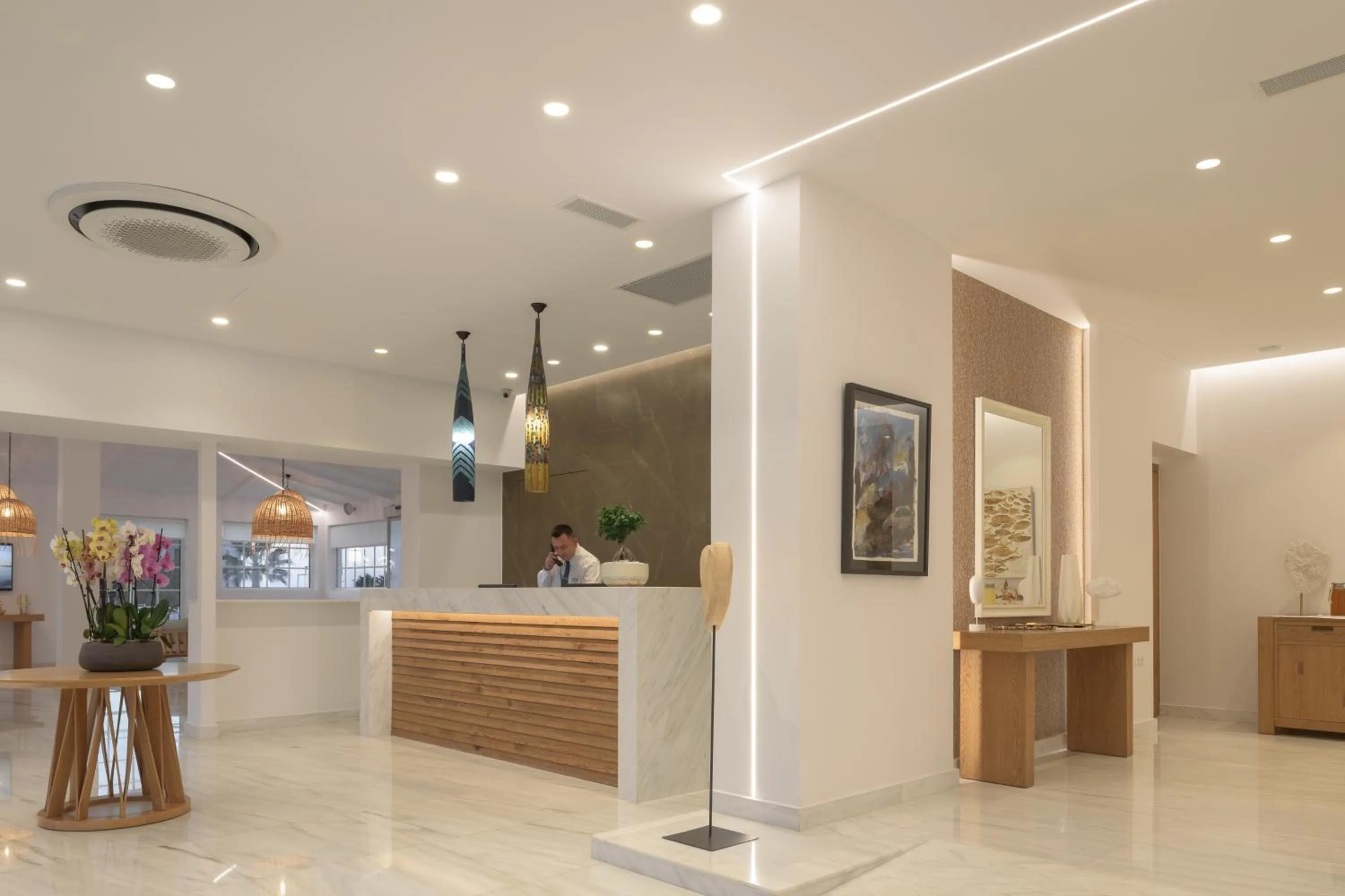 Lobby or reception in High Beach White - Adults Only