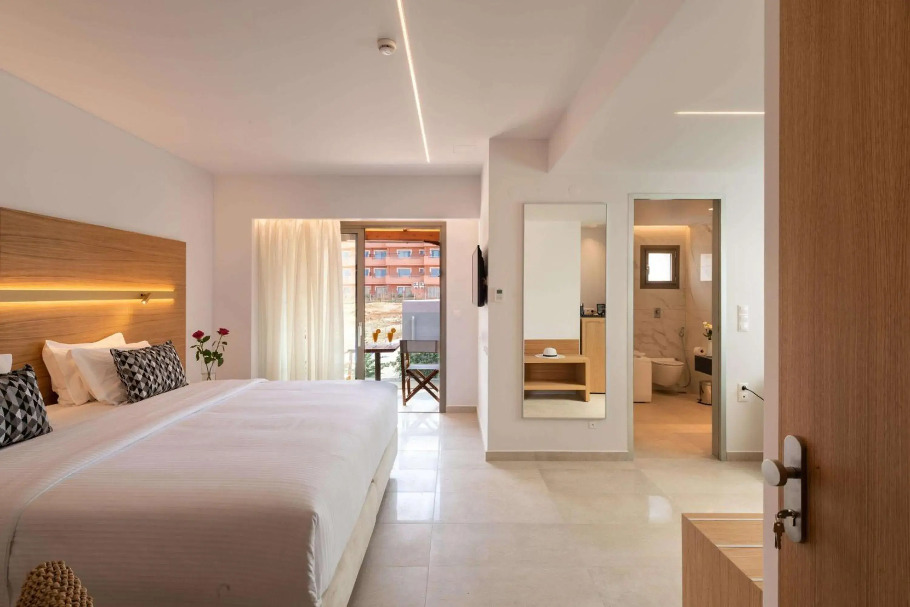 Bedroom, Bed in High Beach White - Adults Only Bedroom, Bed in High Beach White - Adults Only