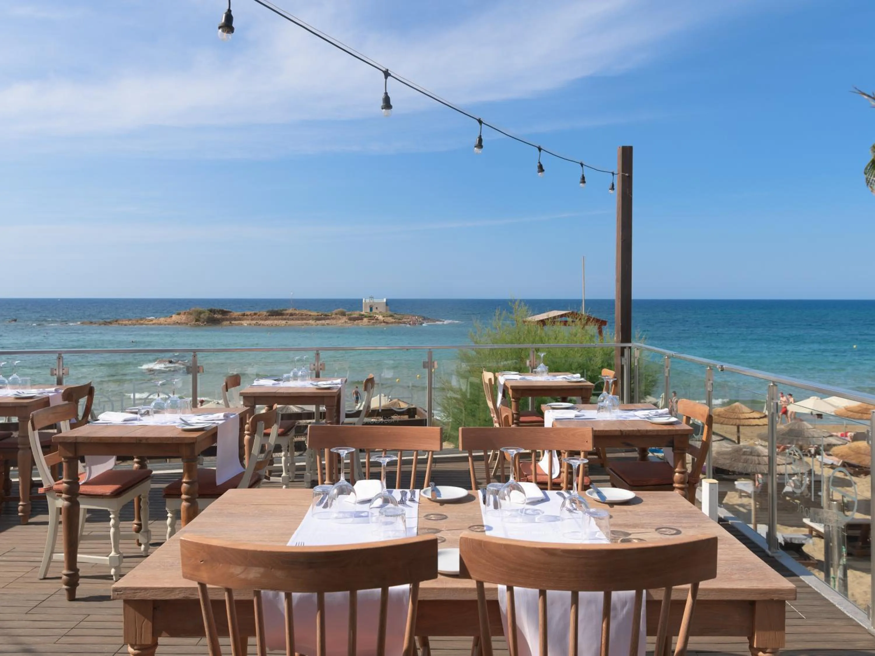 Restaurant/places to eat in High Beach White - Adults Only