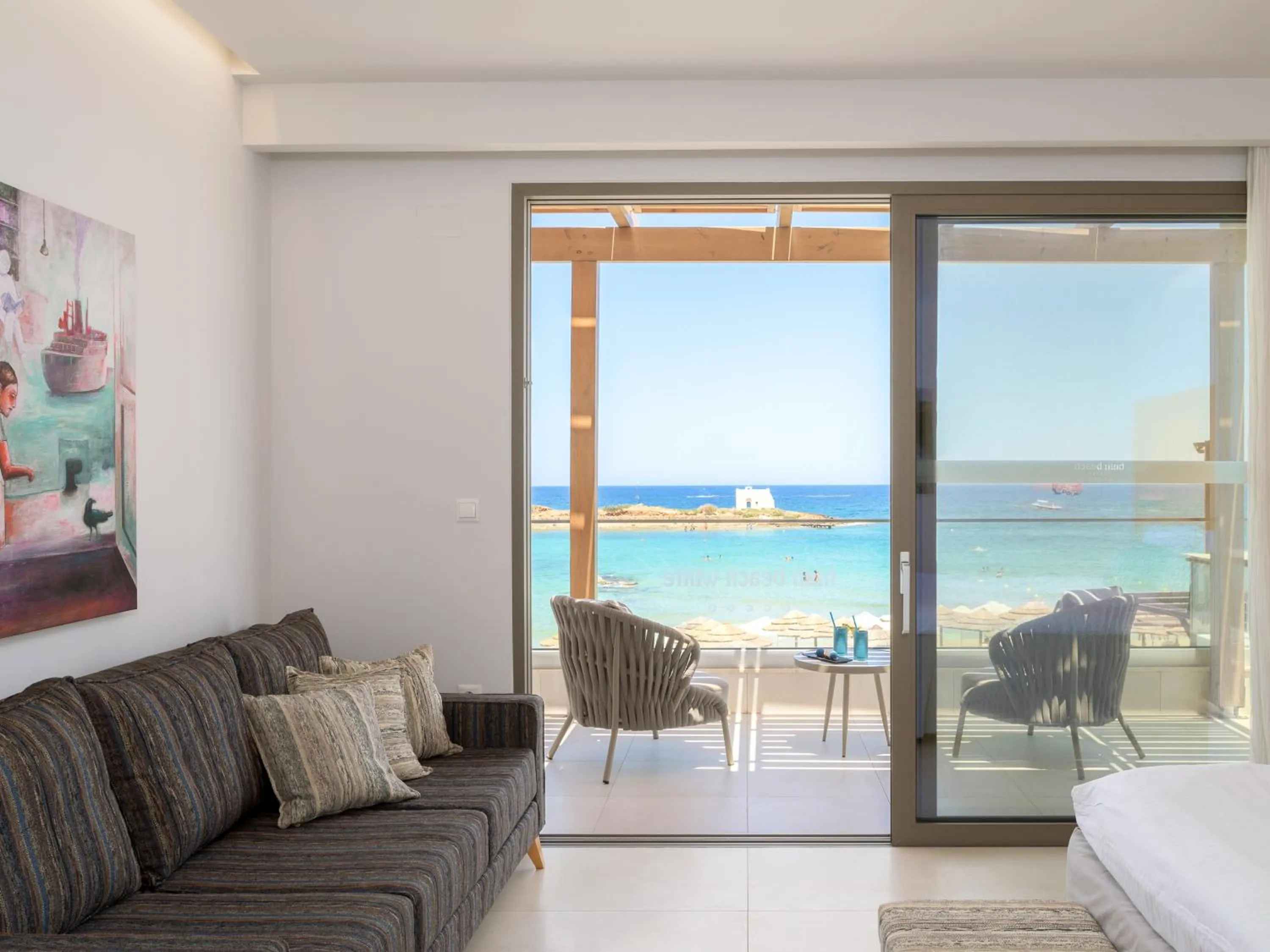 Bed in High Beach White - Adults Only