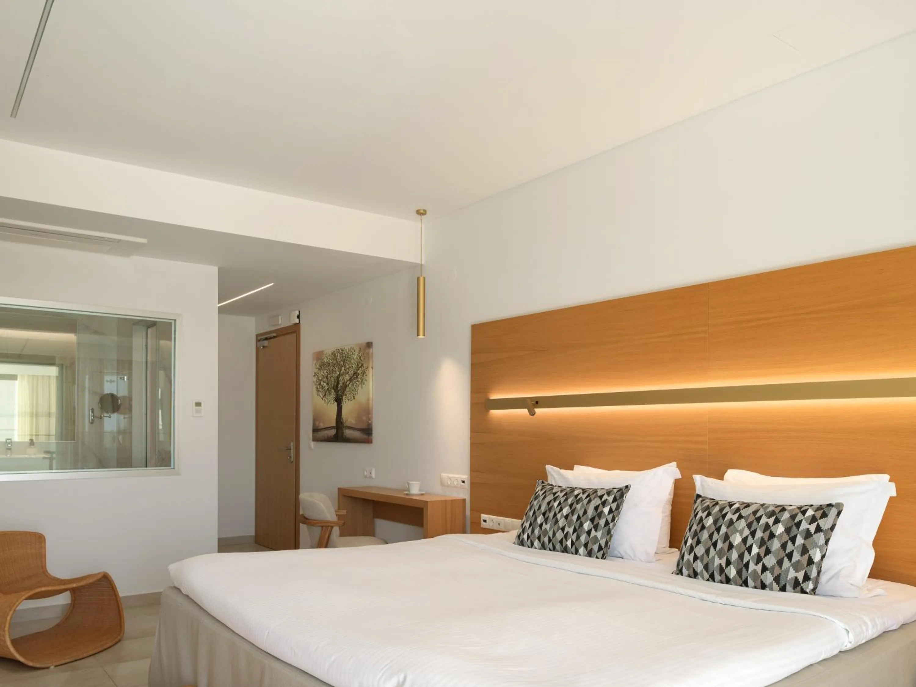 Photo of the whole room, Bed in High Beach White - Adults Only