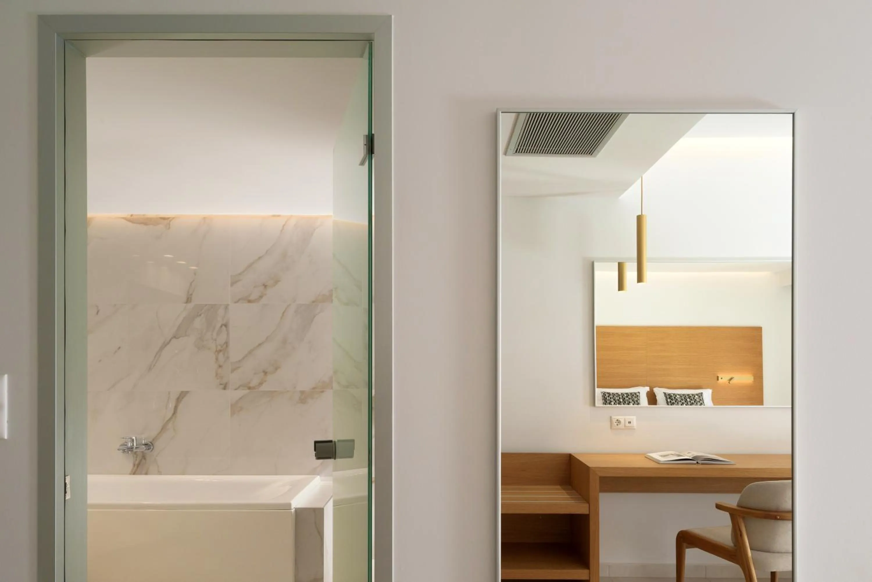 Bathroom in High Beach White - Adults Only