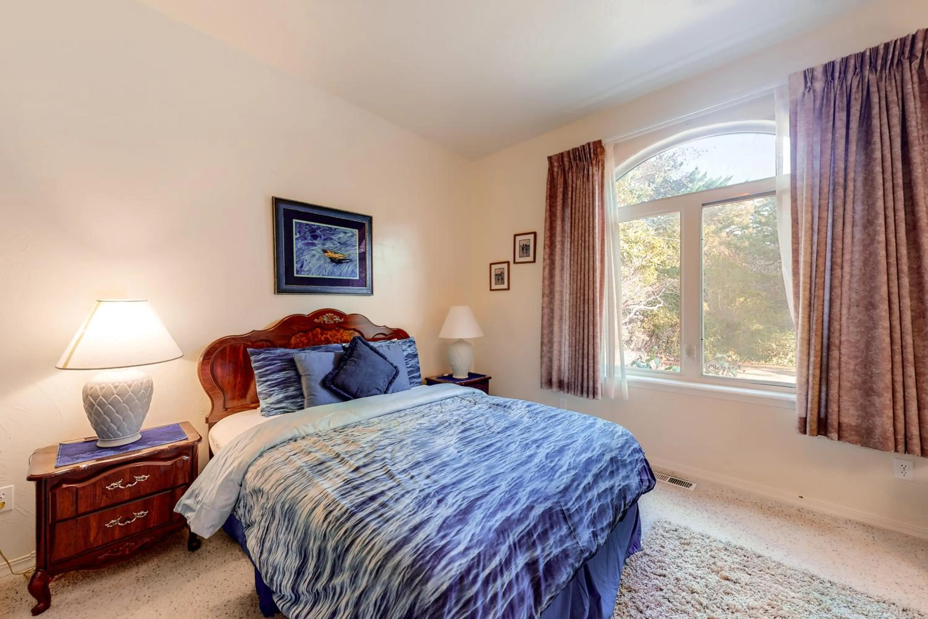 Bed in Riverfront Estate