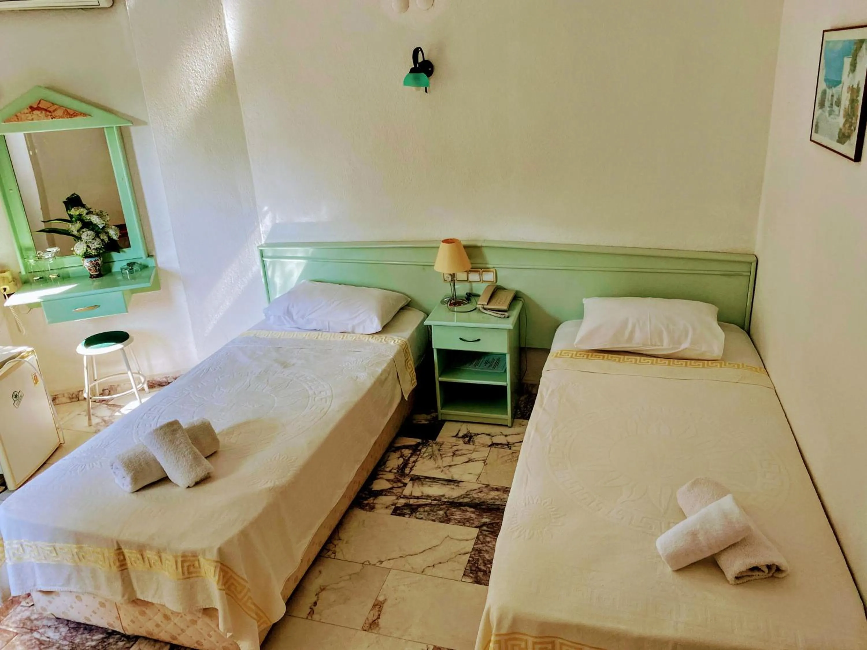 Bed in Mandalinn Hotel